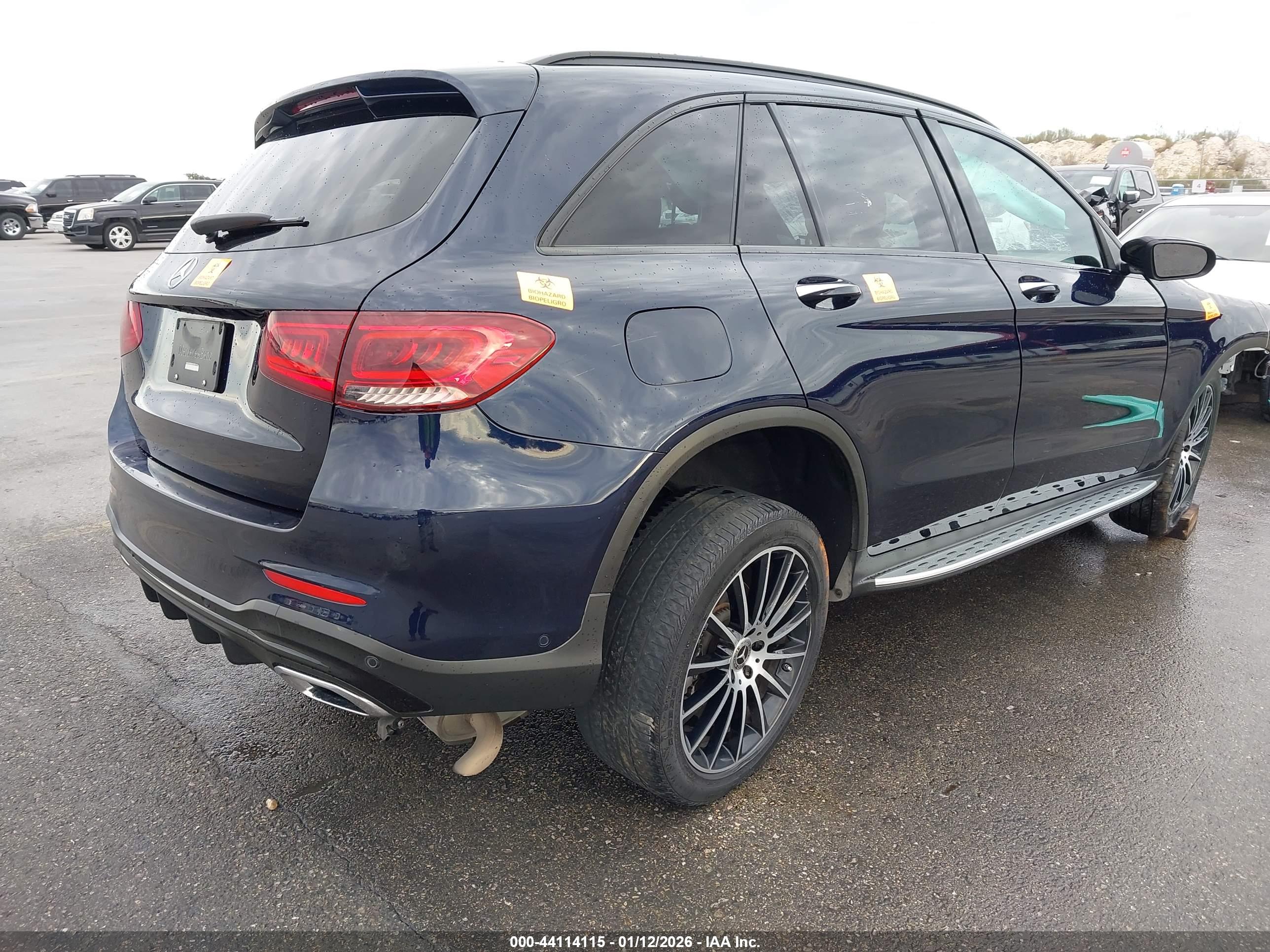 MERCEDES-BENZ GLC image 4