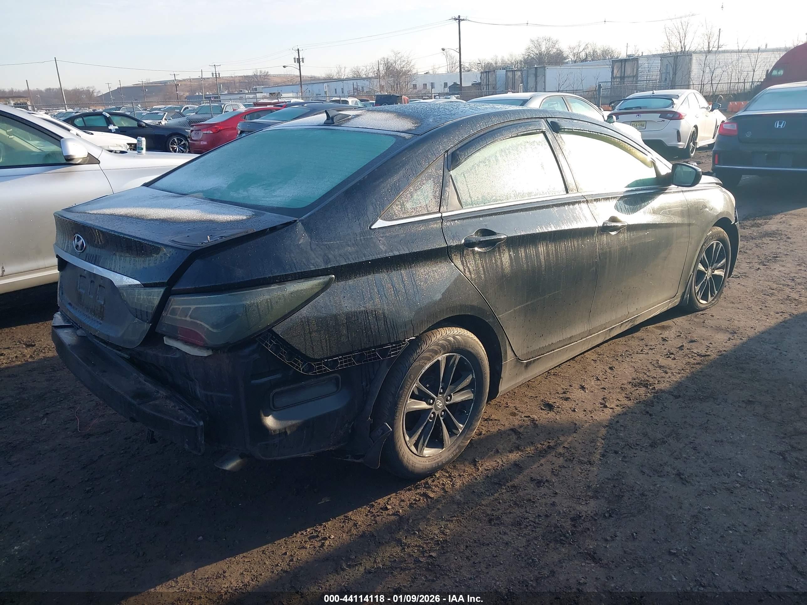 HYUNDAI SONATA image 4