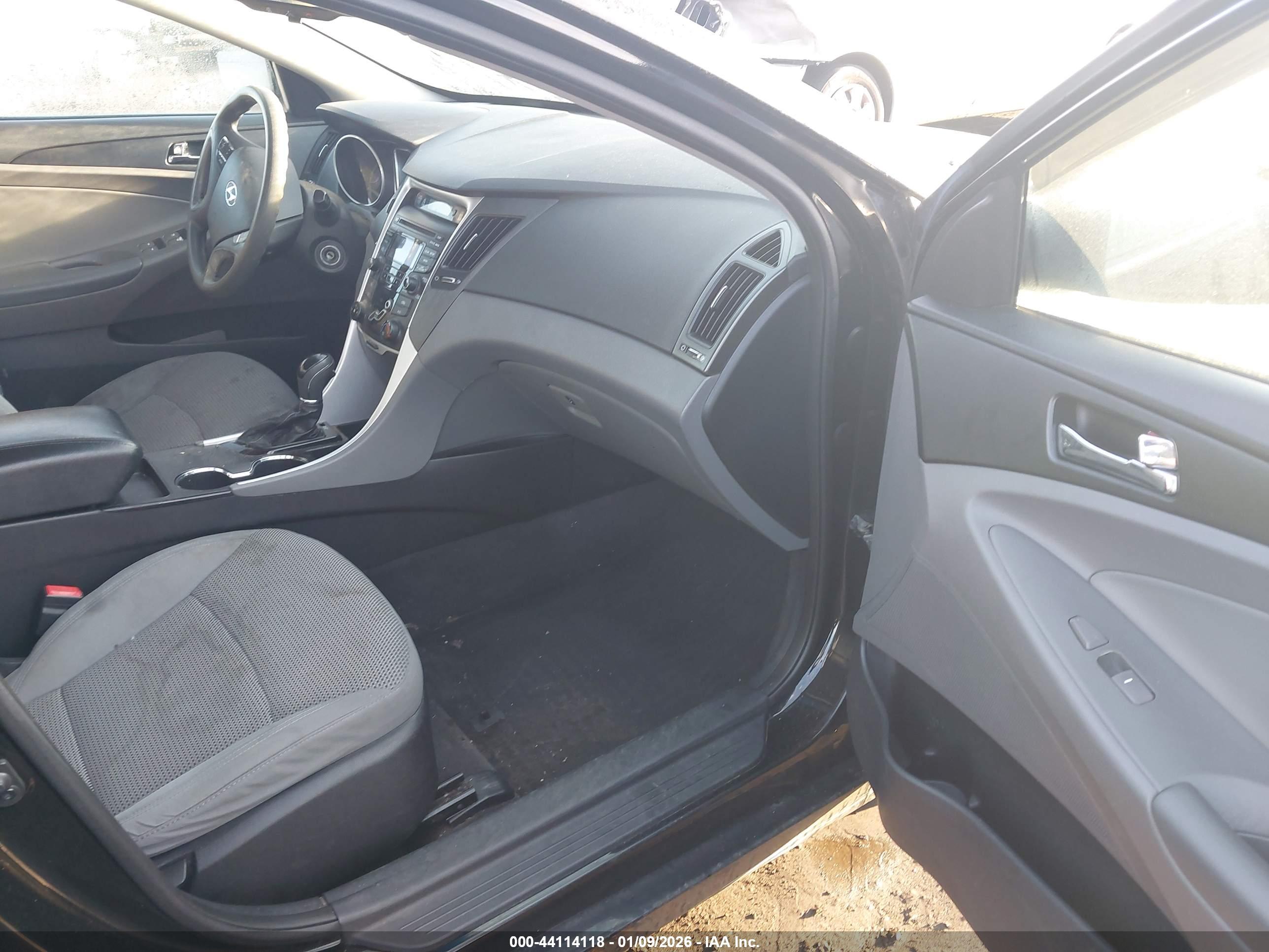 HYUNDAI SONATA image 5