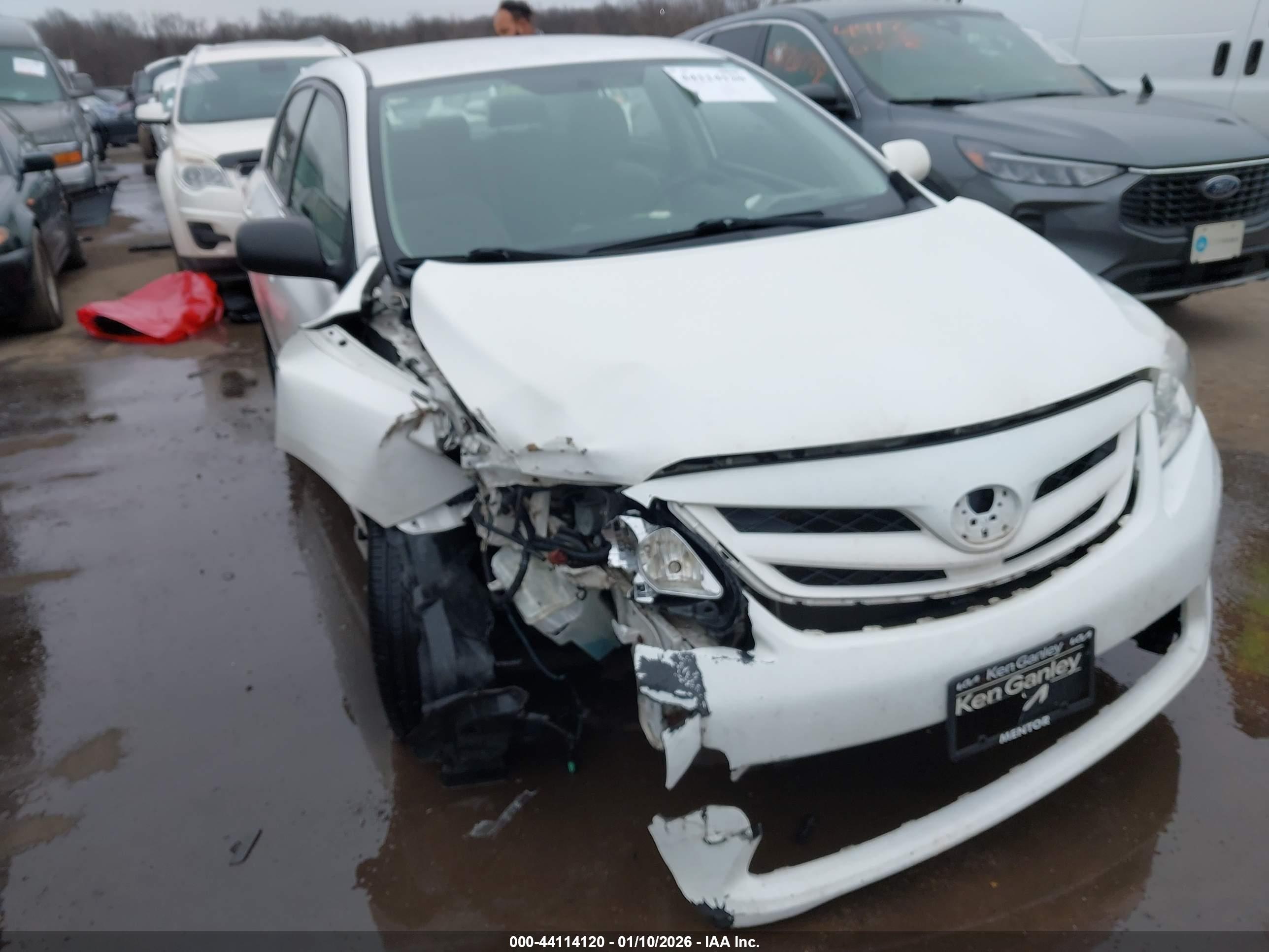 TOYOTA COROLLA image 6