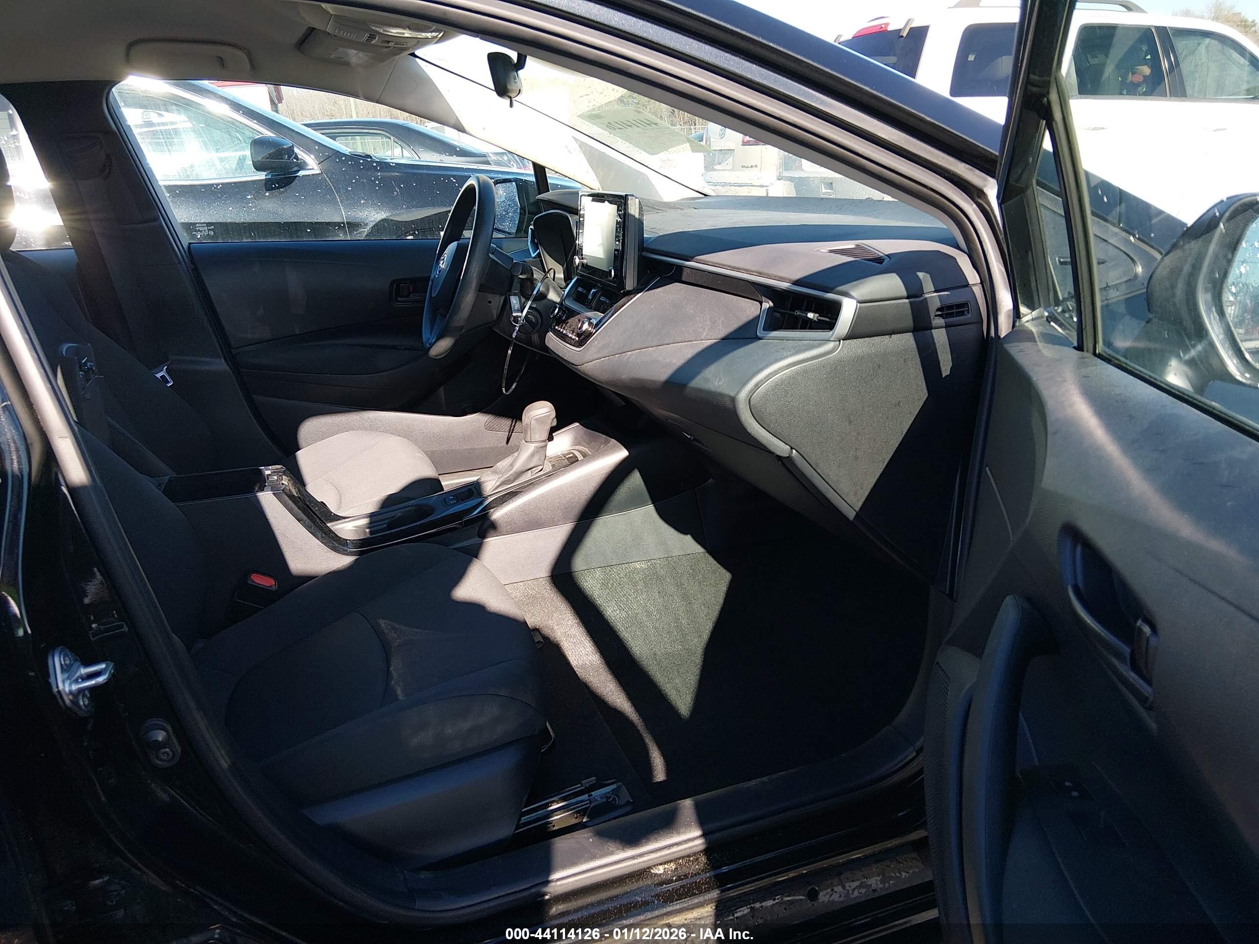 TOYOTA COROLLA image 5