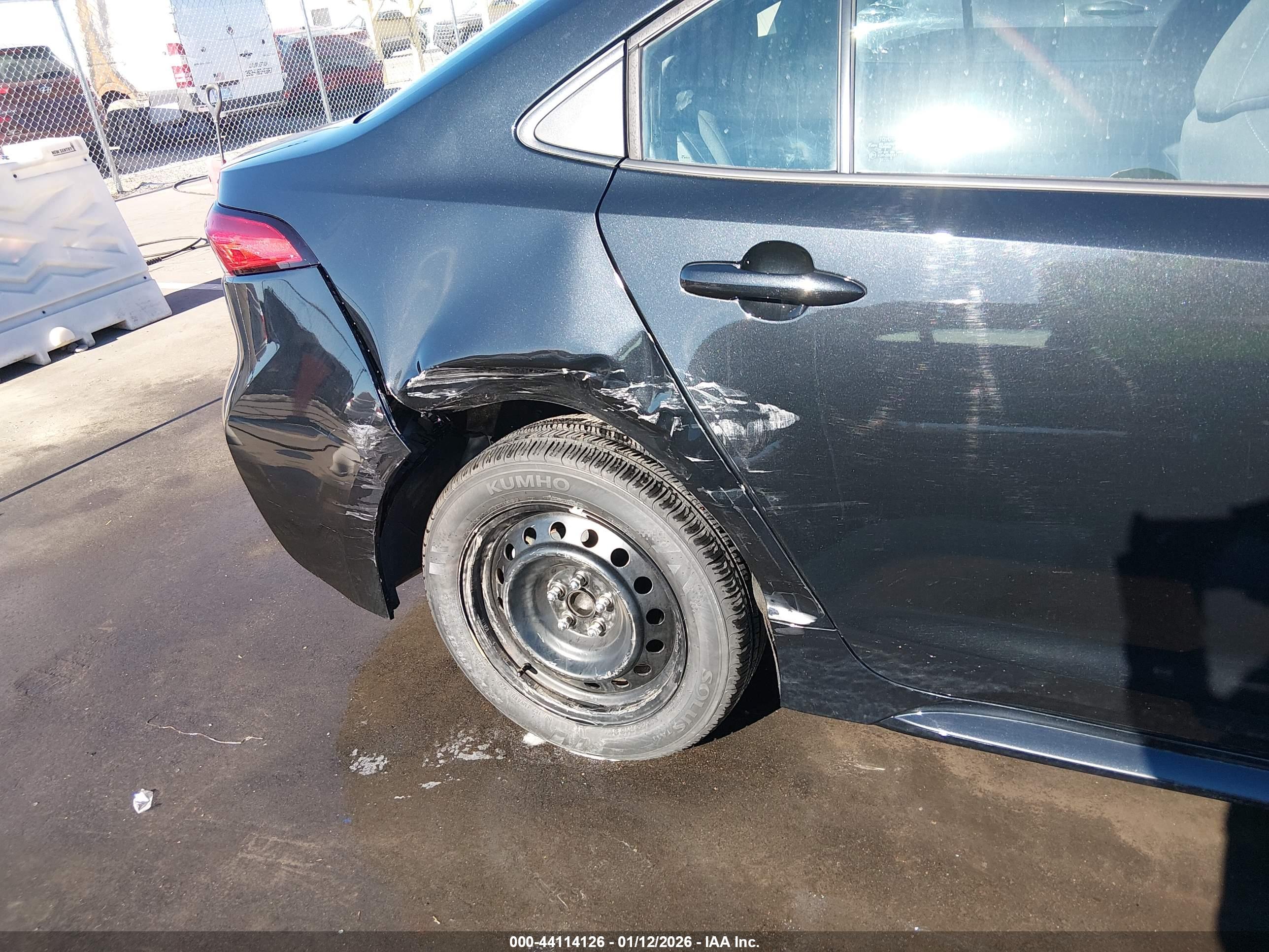 TOYOTA COROLLA image 6