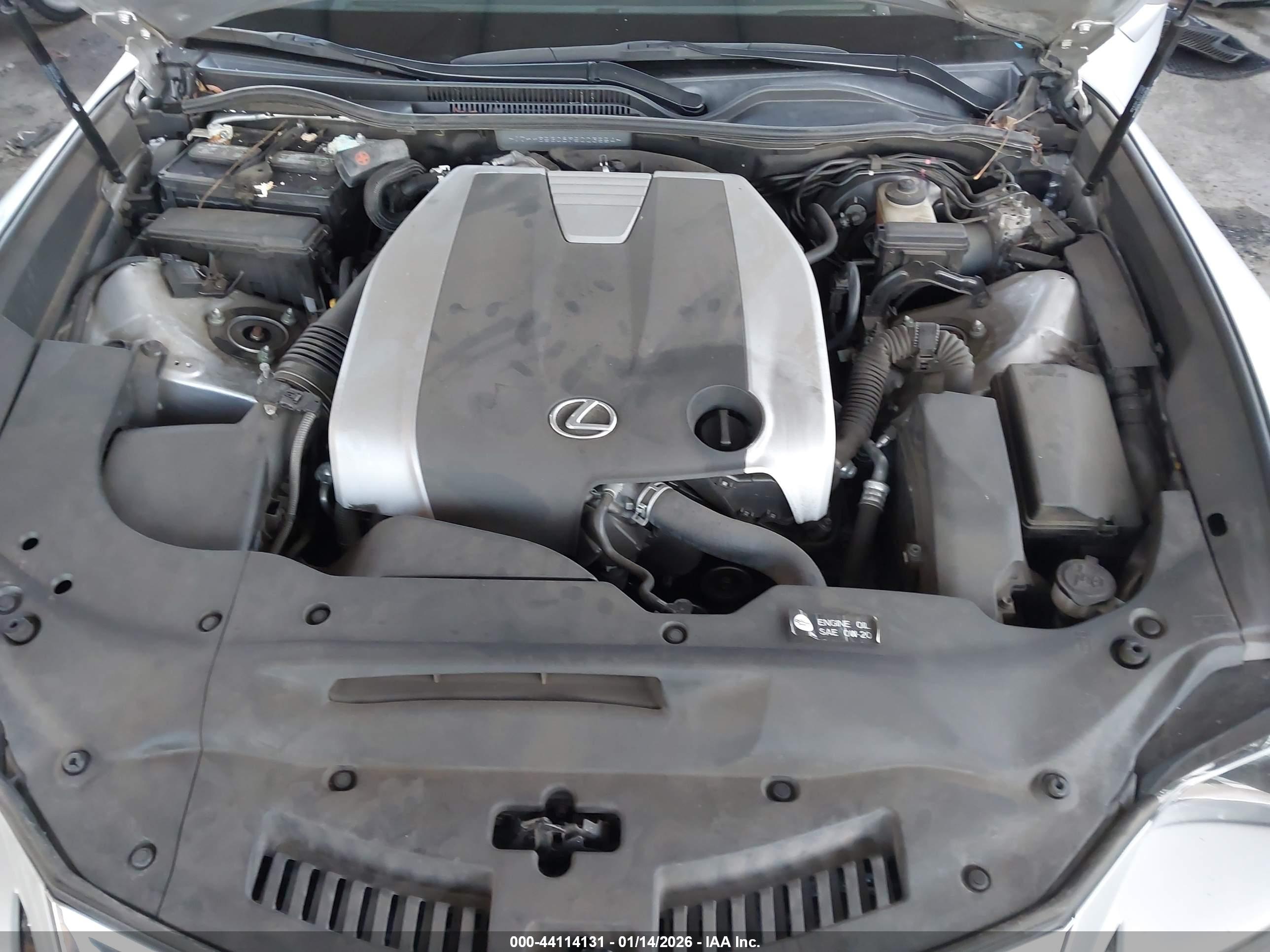 LEXUS RC image 10