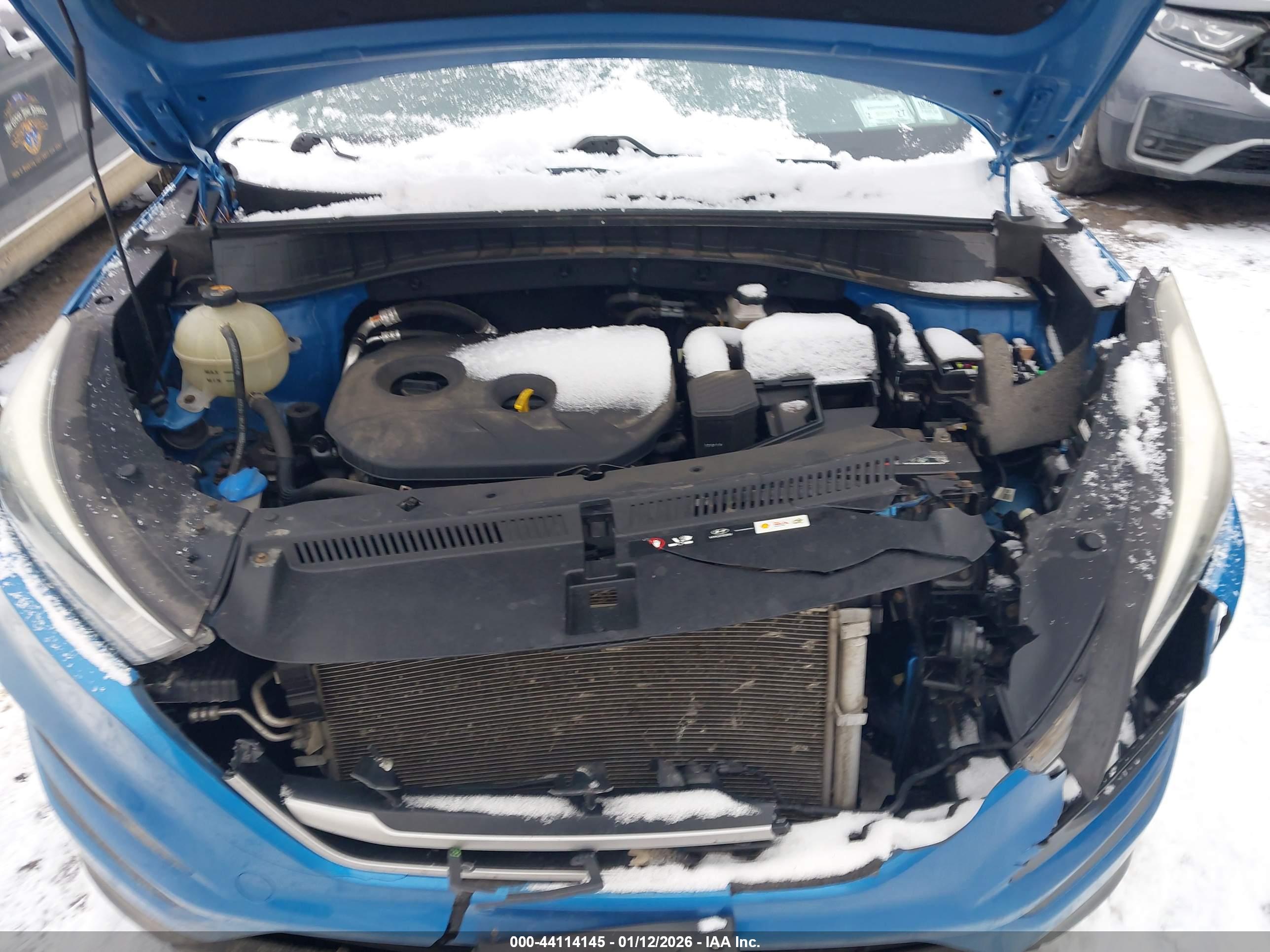 HYUNDAI TUCSON image 10