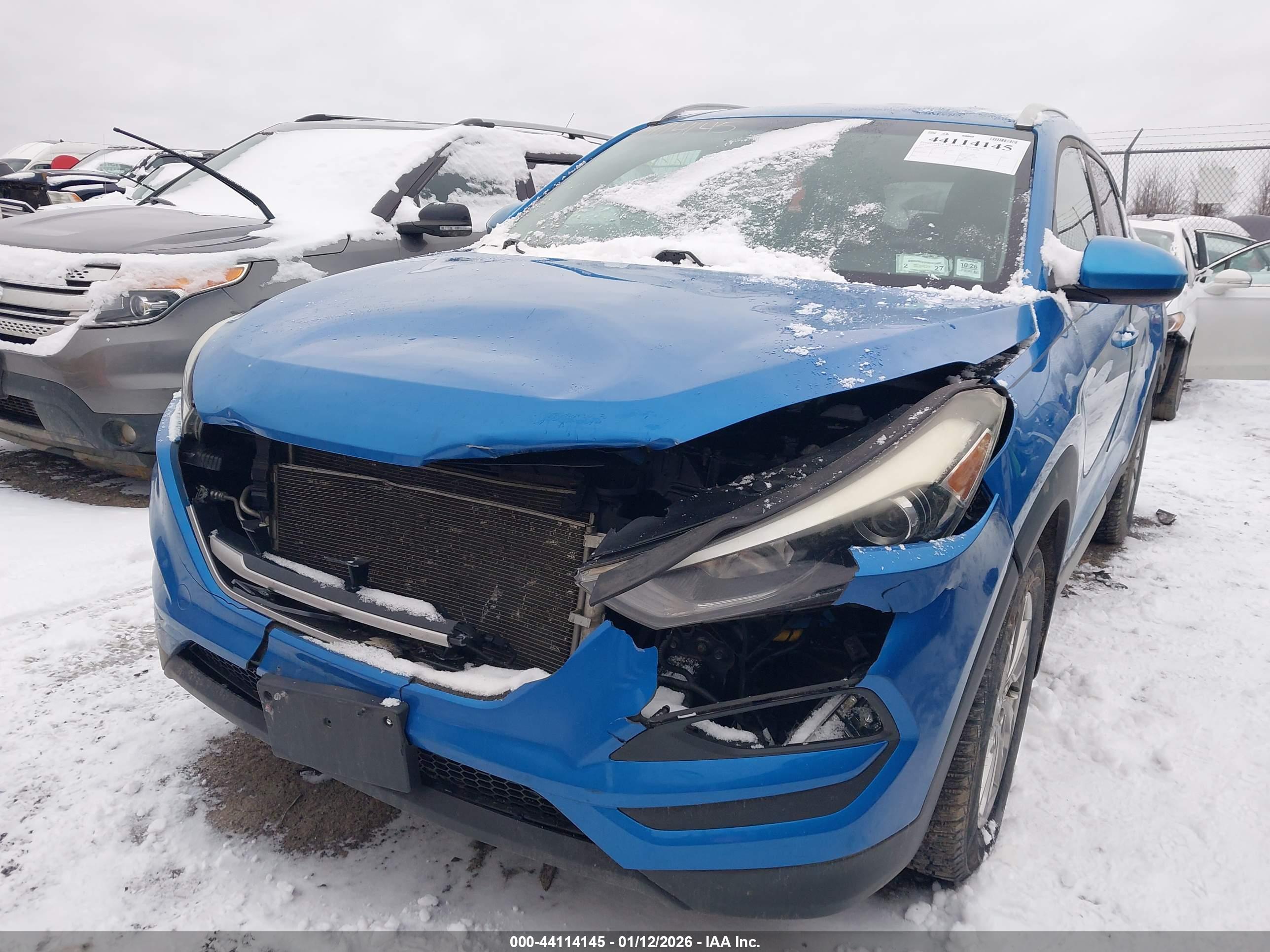 HYUNDAI TUCSON image 6