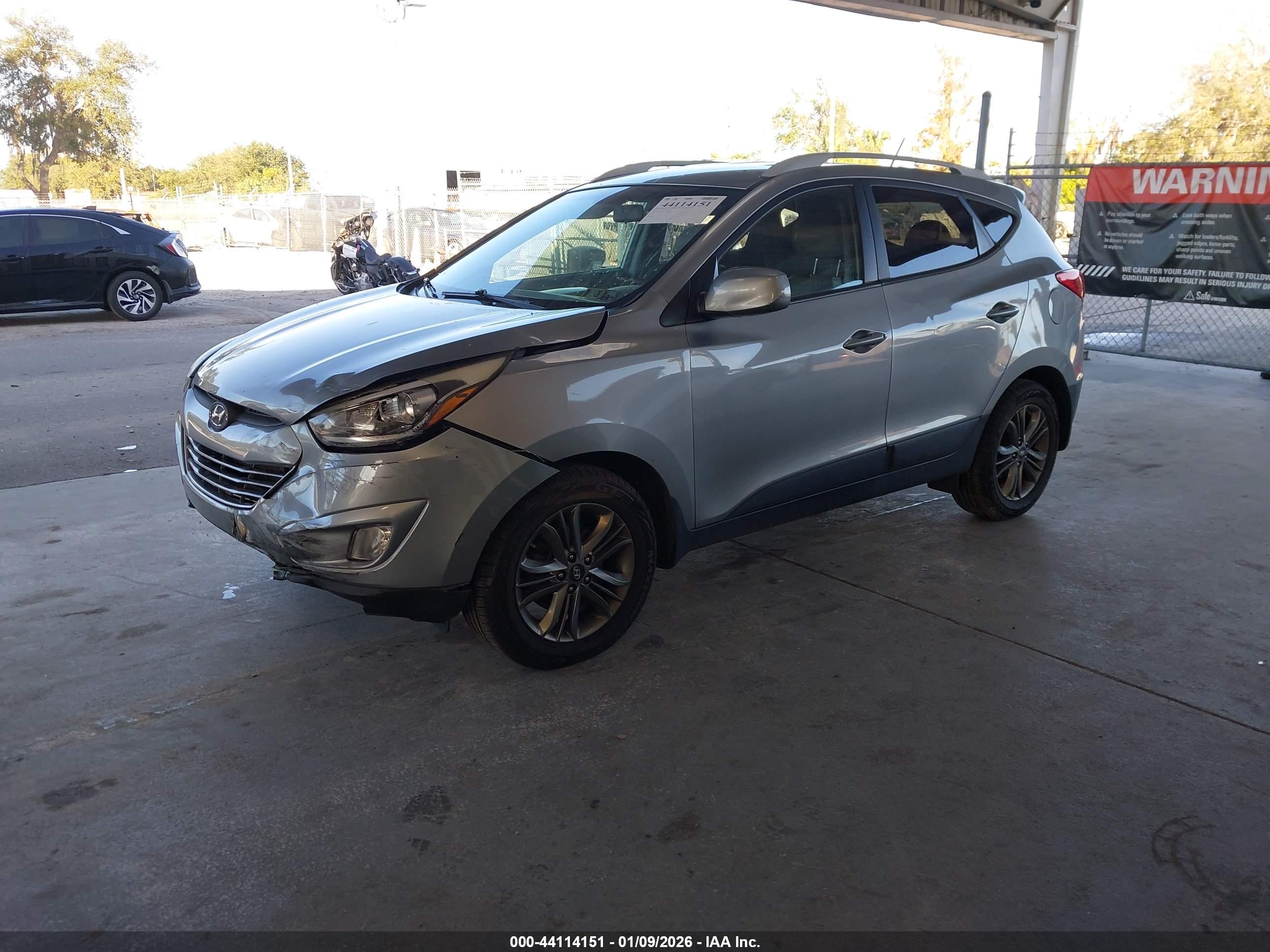 HYUNDAI TUCSON image 2