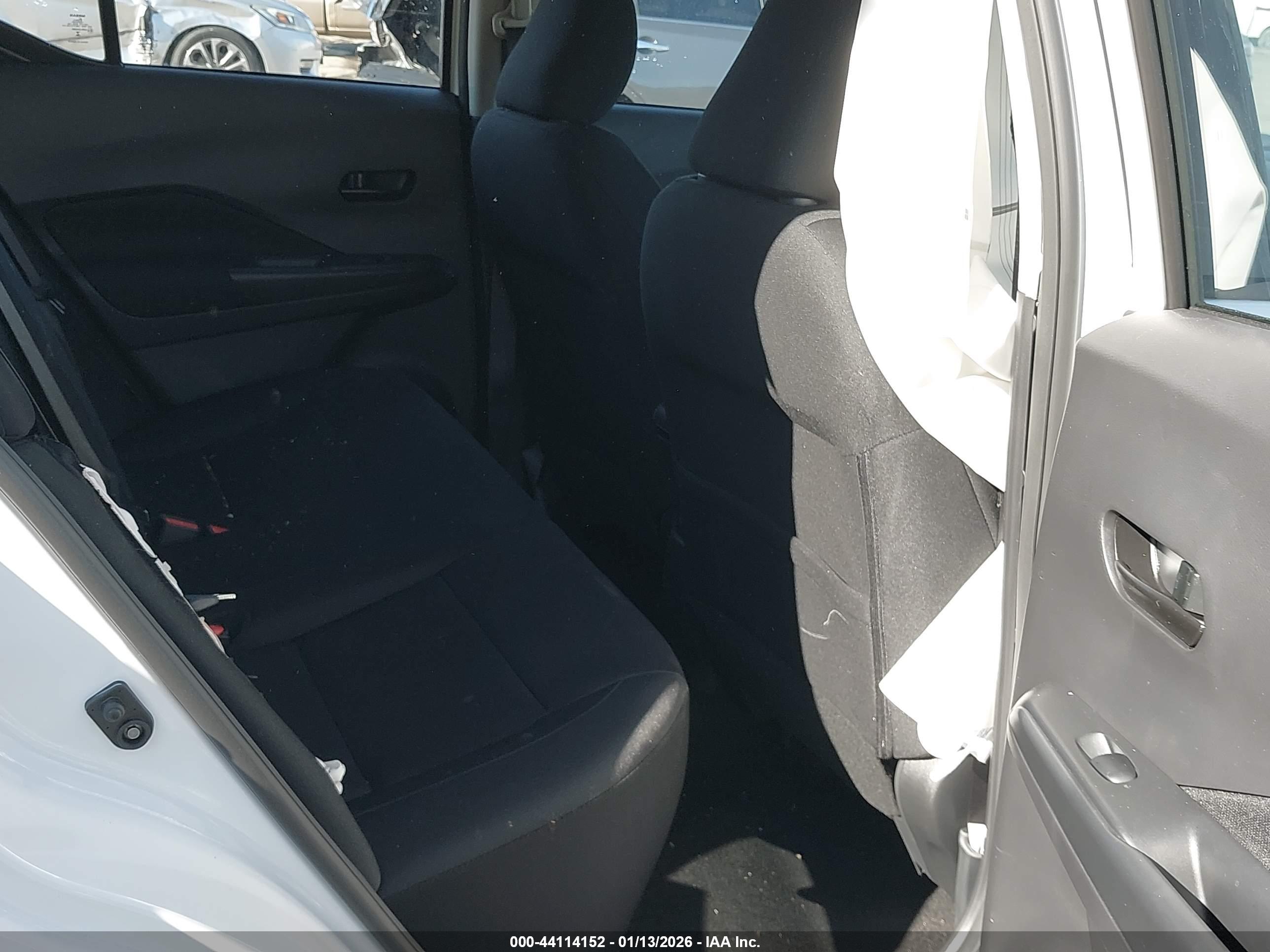 NISSAN KICKS image 8