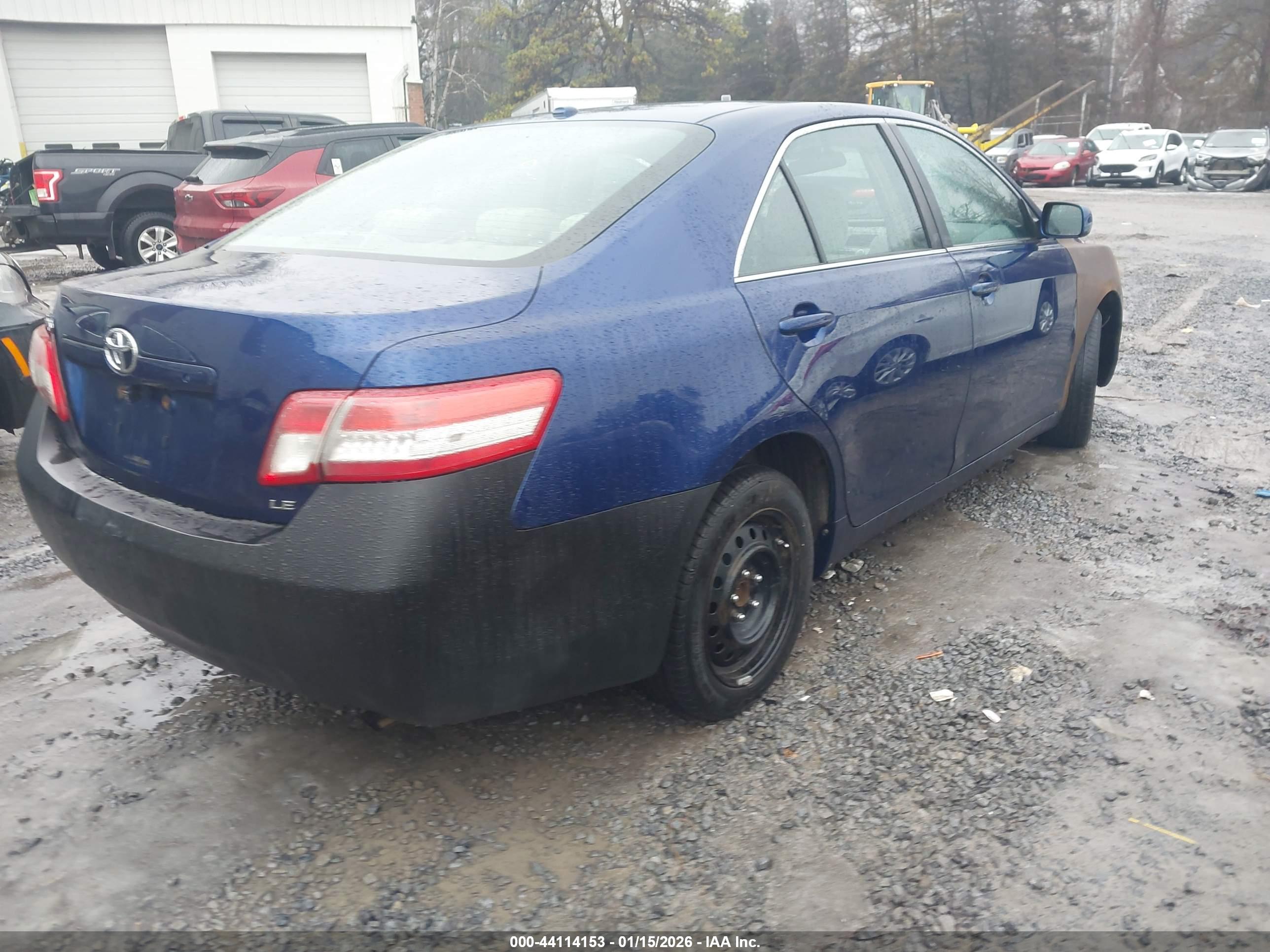 TOYOTA CAMRY image 4