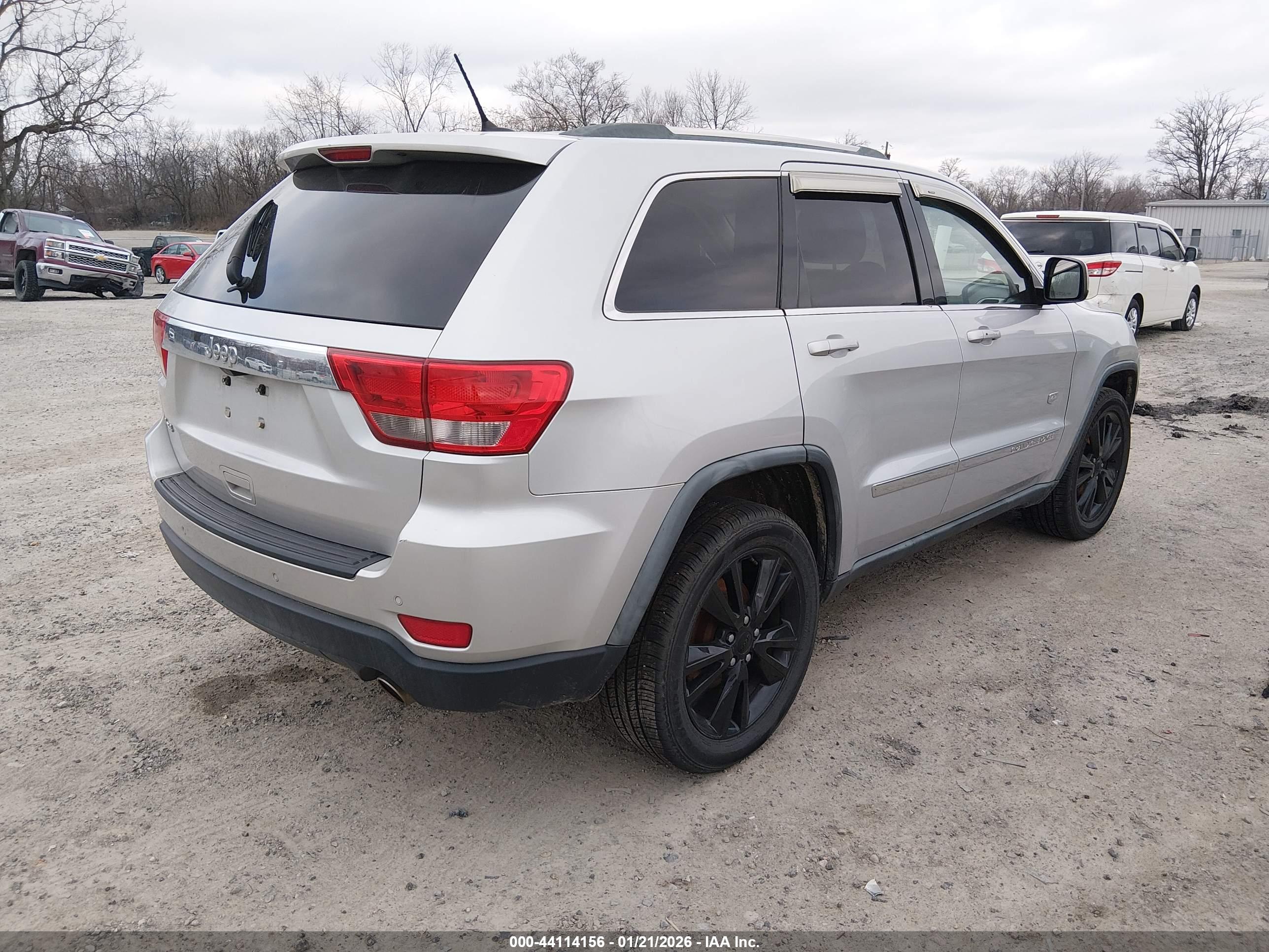 JEEP GRAND image 4