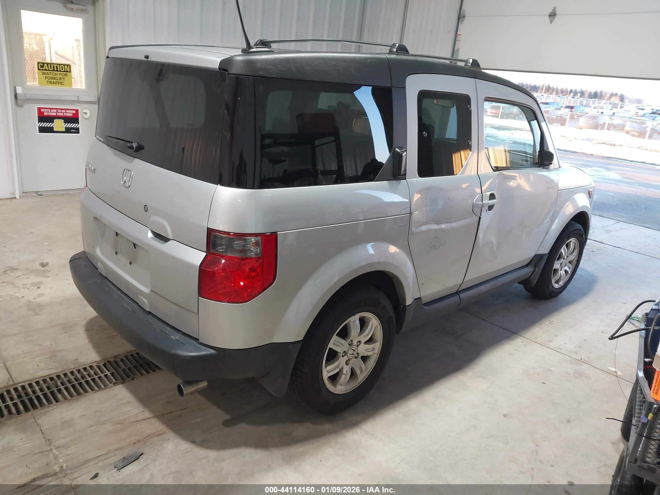 HONDA ELEMENT image 4