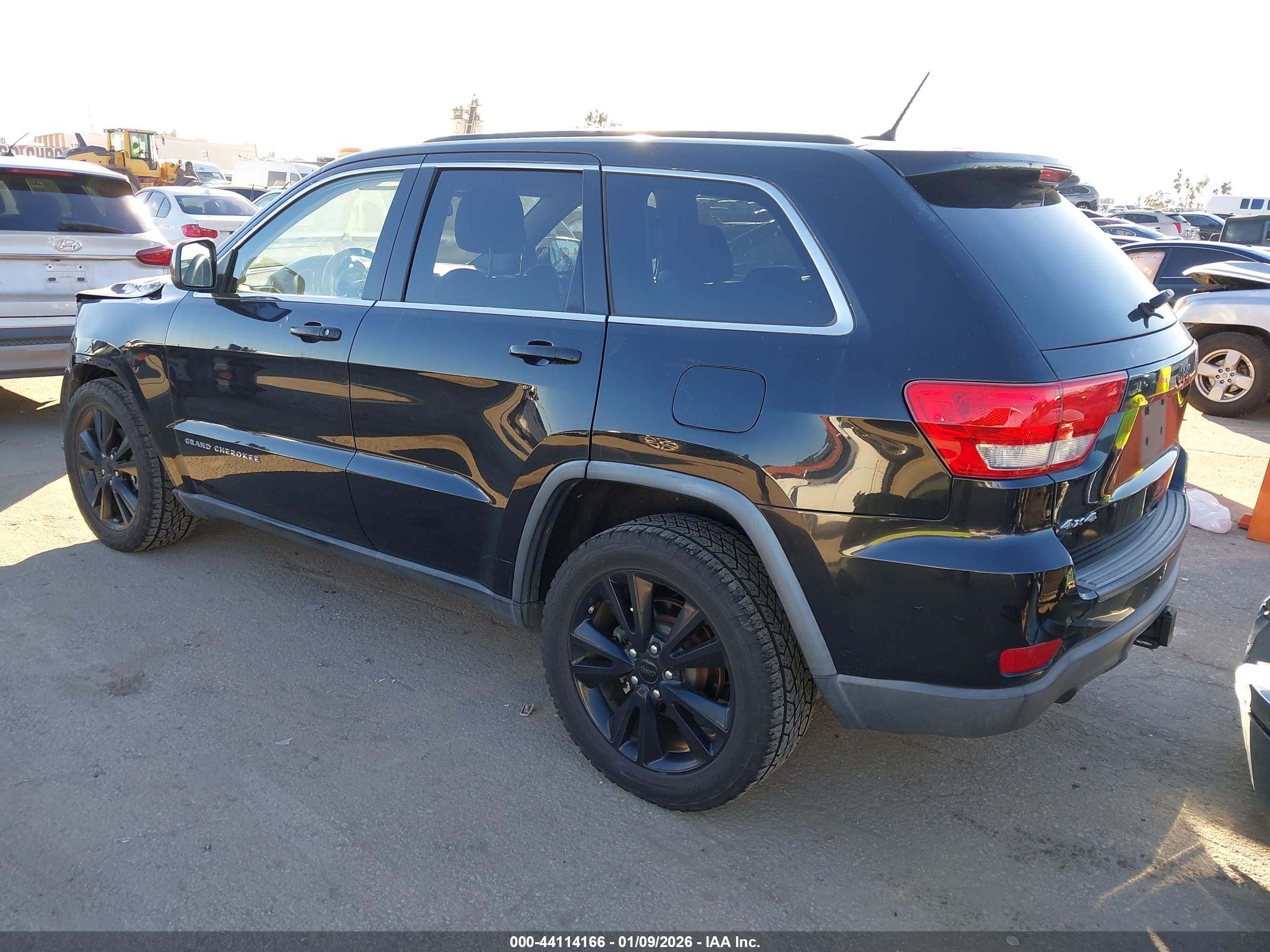 JEEP GRAND image 3