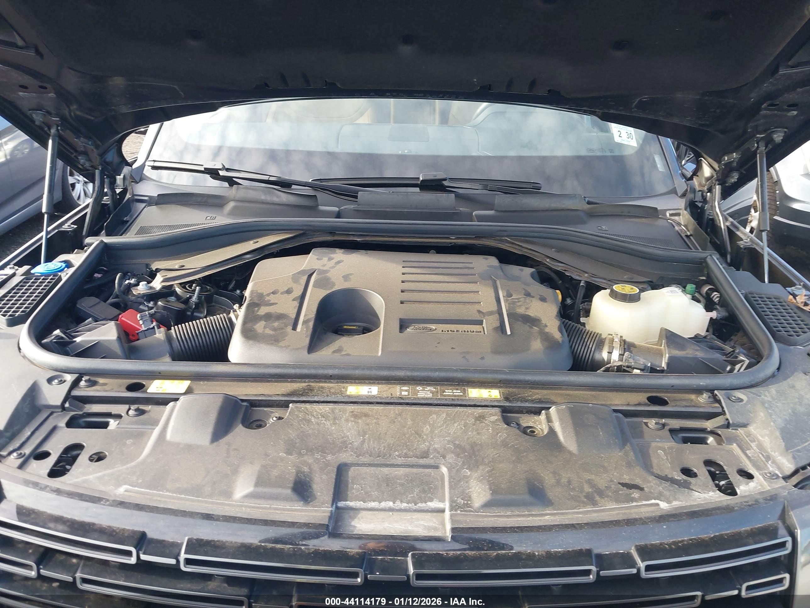 LAND ROVER image 10