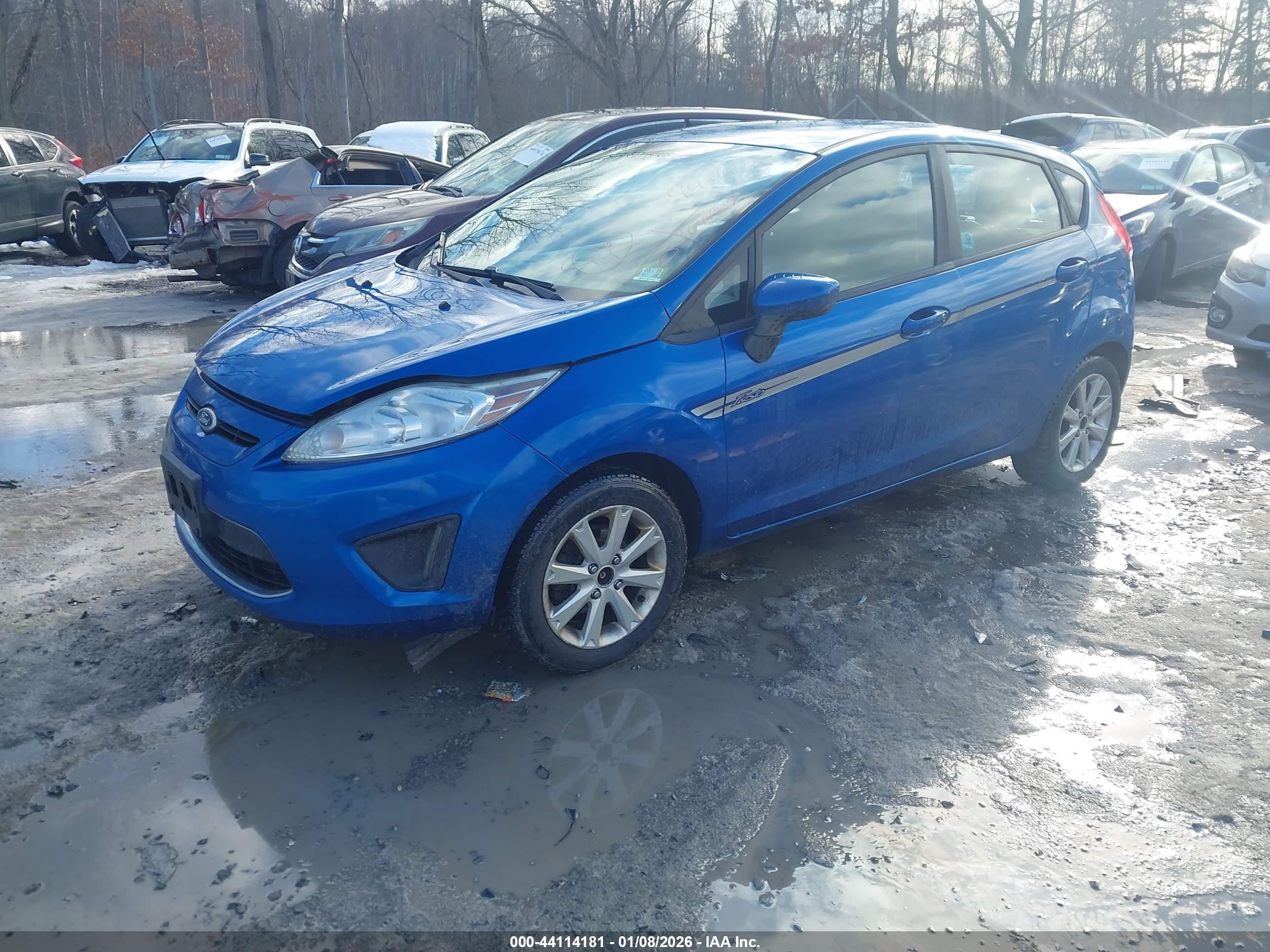 FORD FIESTA image 2