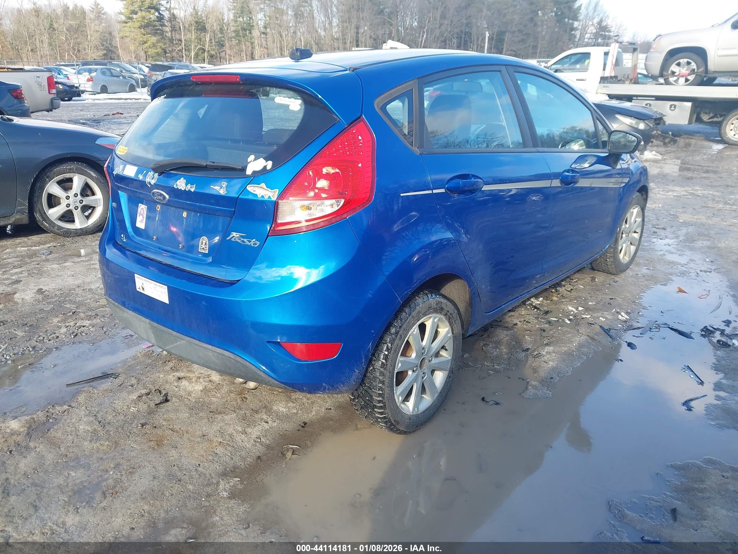 FORD FIESTA image 4