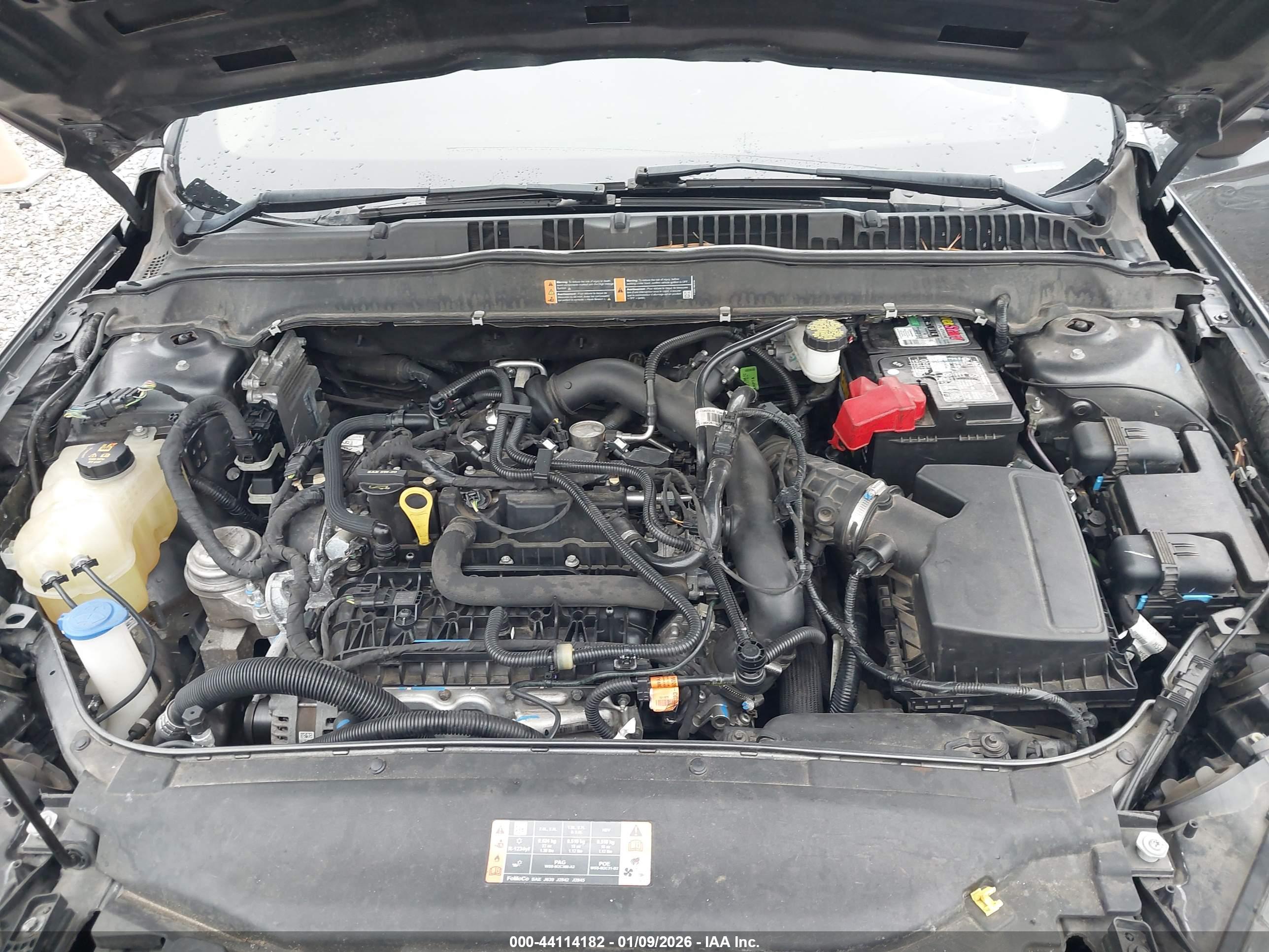 FORD FUSION image 10