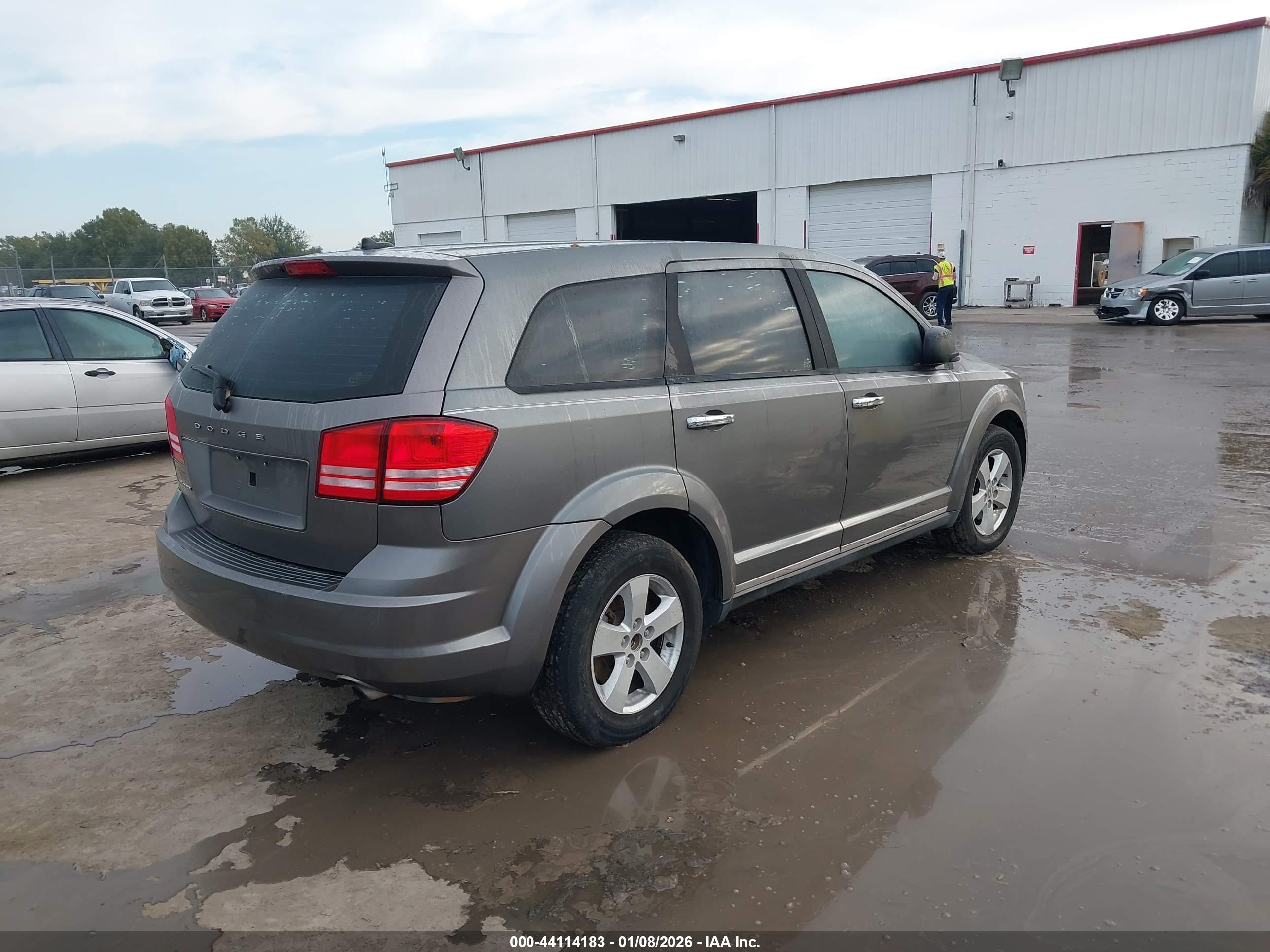 DODGE JOURNEY image 4