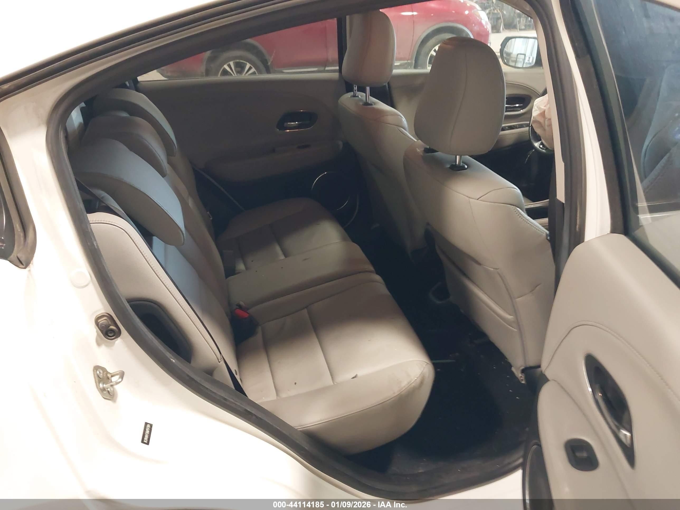HONDA HR-V image 8