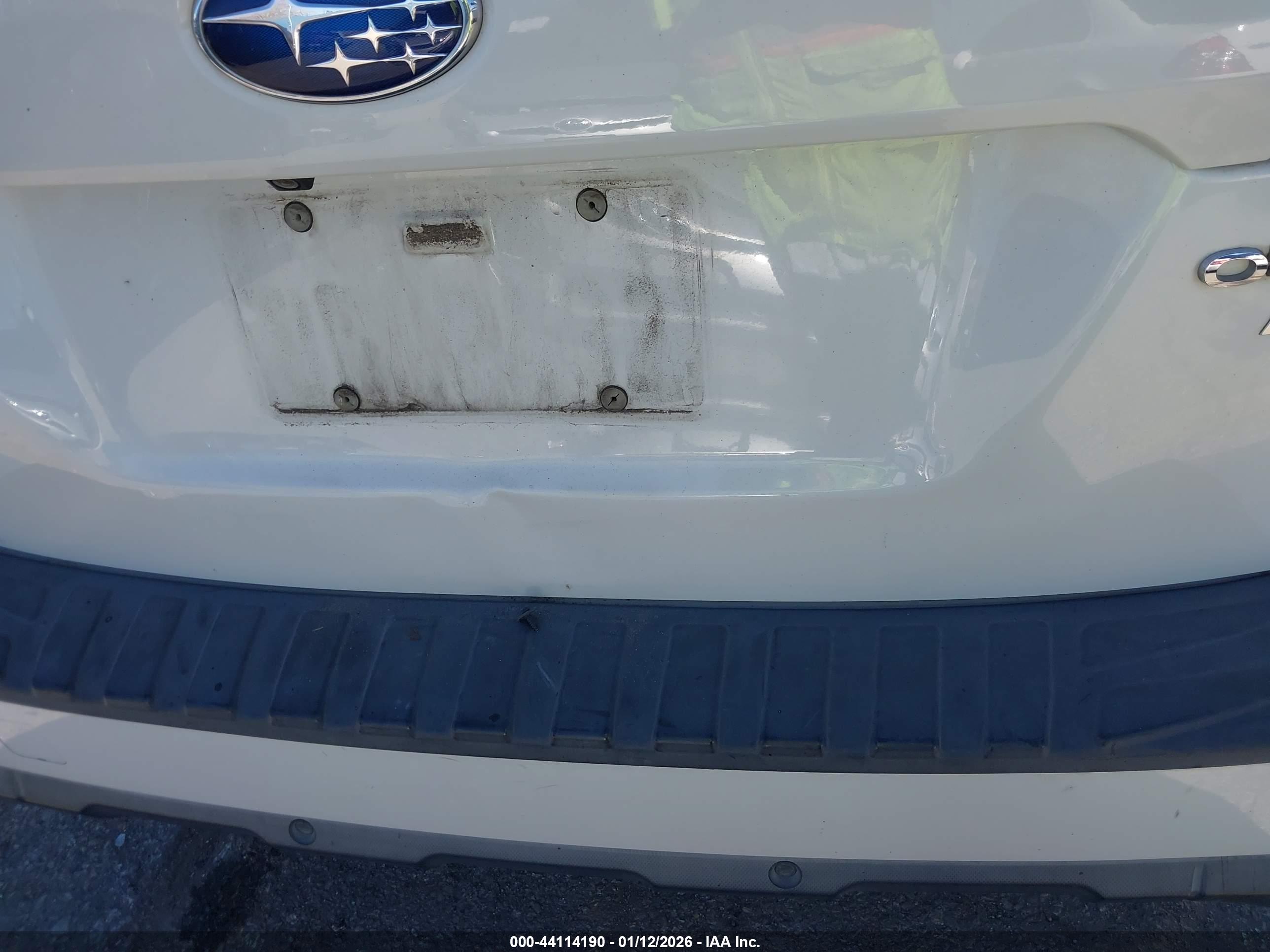 SUBARU OUTBACK image 6