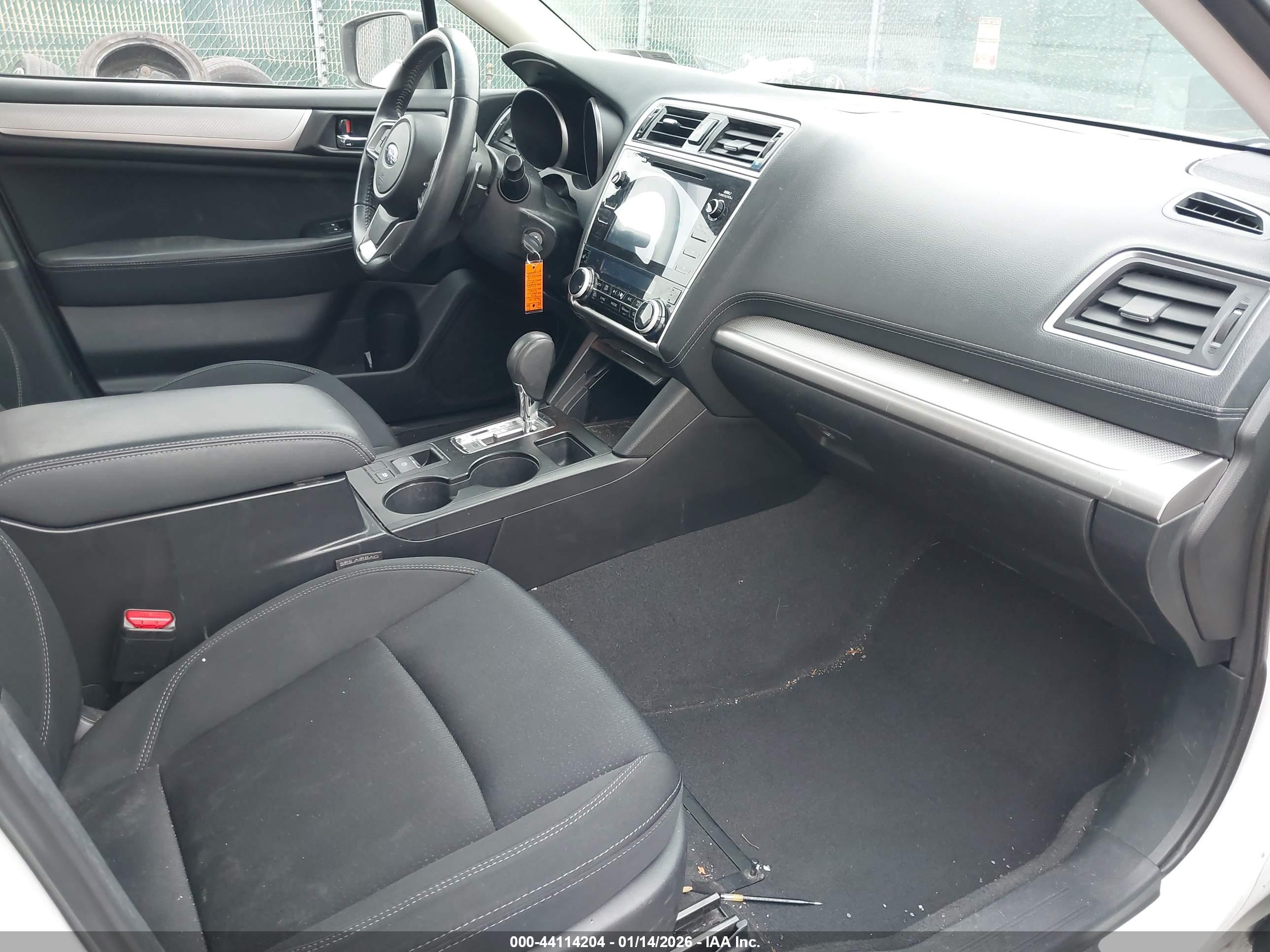 SUBARU LEGACY image 5