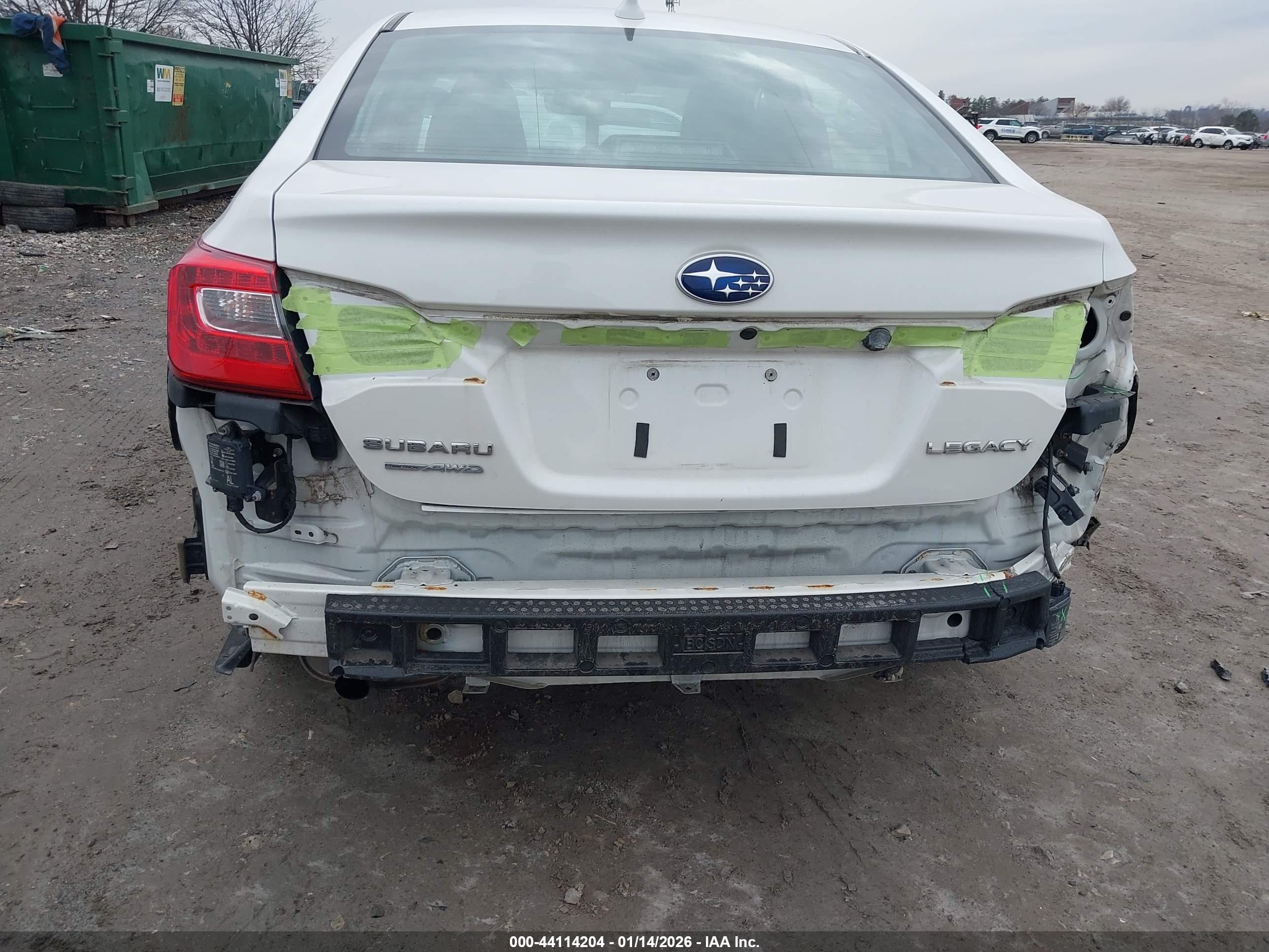 SUBARU LEGACY image 6
