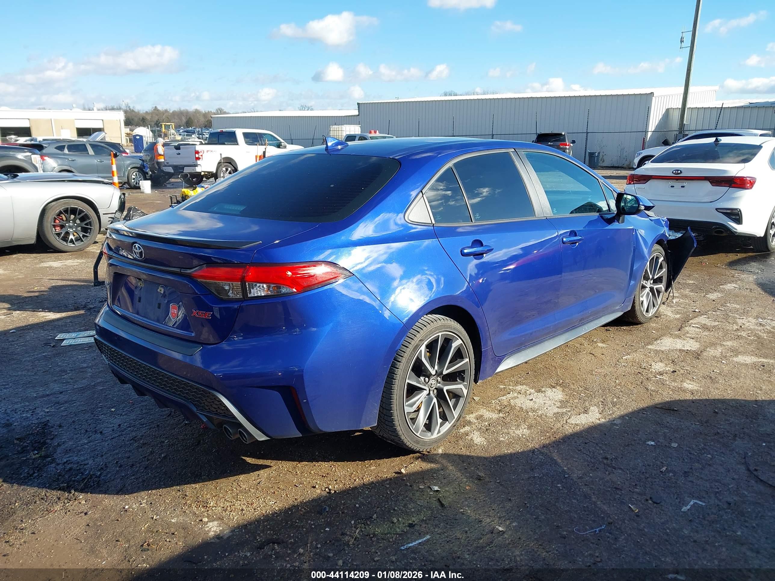 TOYOTA COROLLA image 4