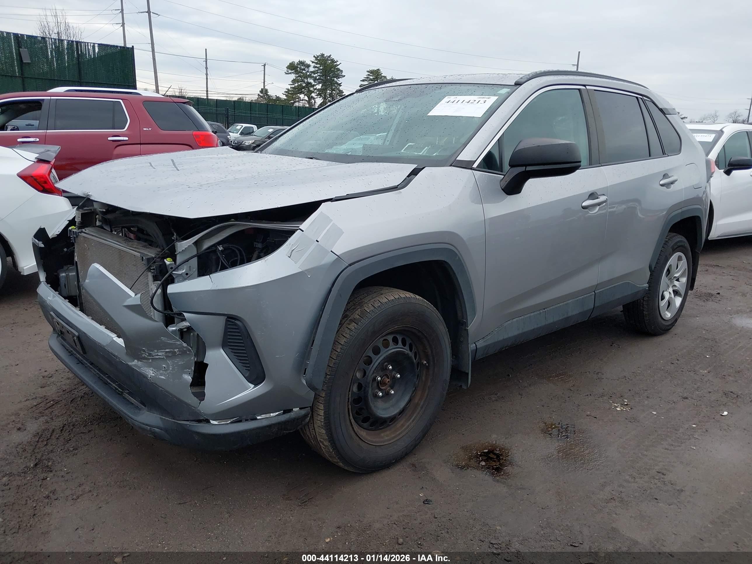 TOYOTA RAV4 image 2