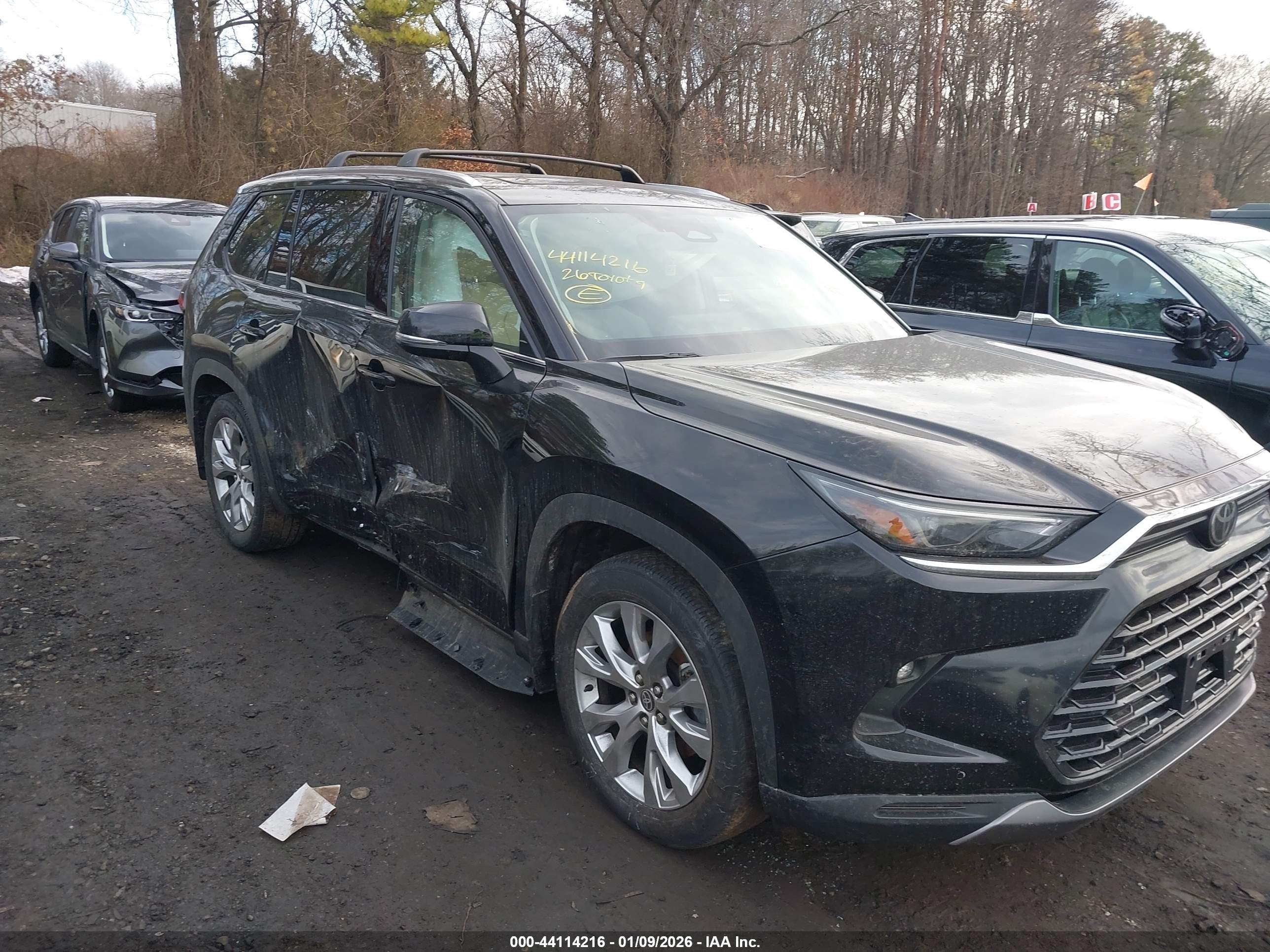 TOYOTA GRAND image 6