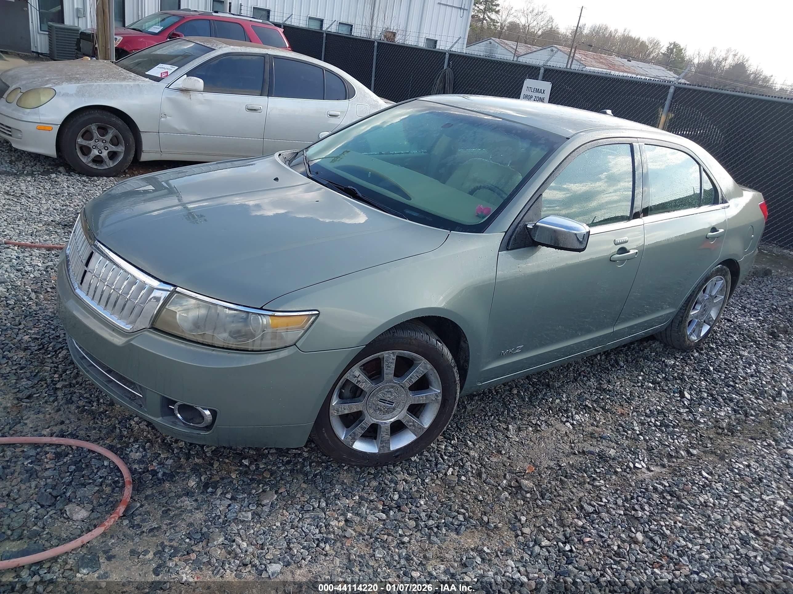 LINCOLN MKZ image 2