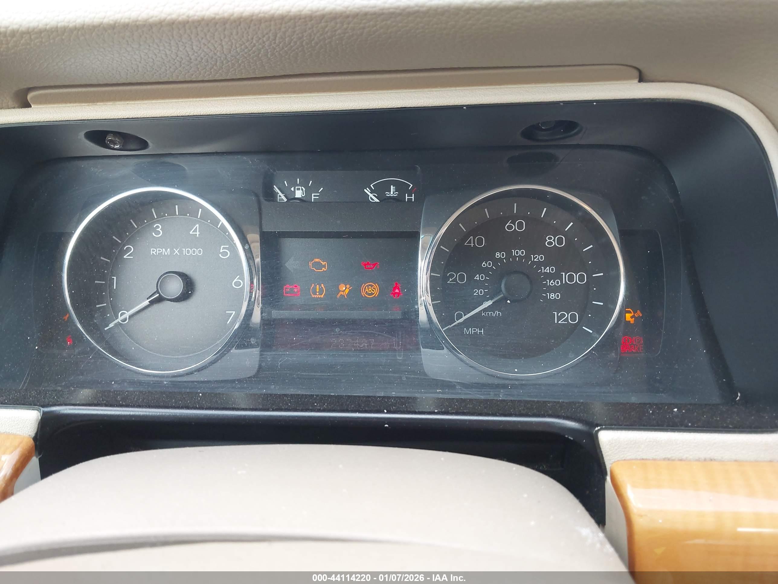 LINCOLN MKZ image 7