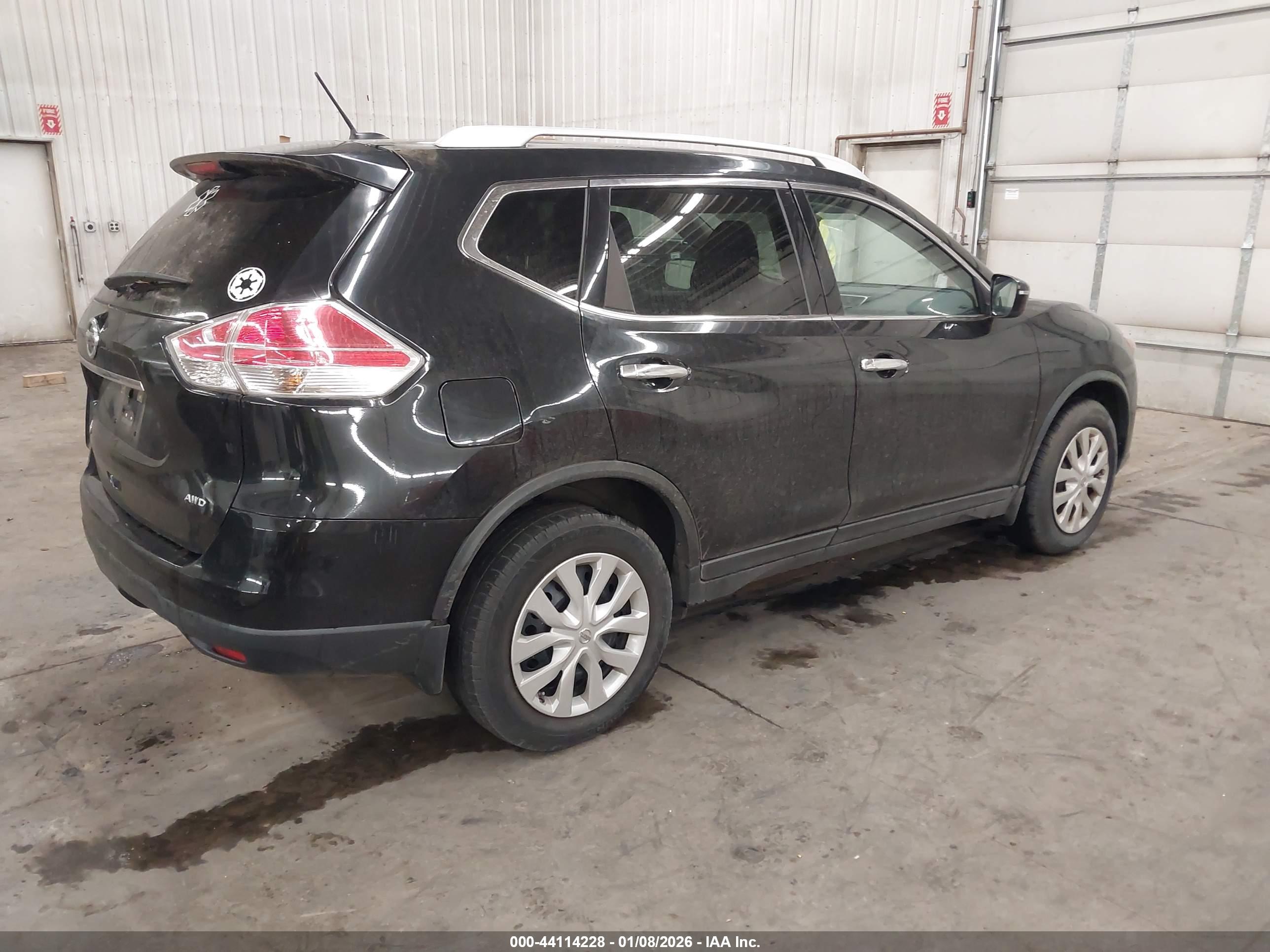 NISSAN ROGUE image 4