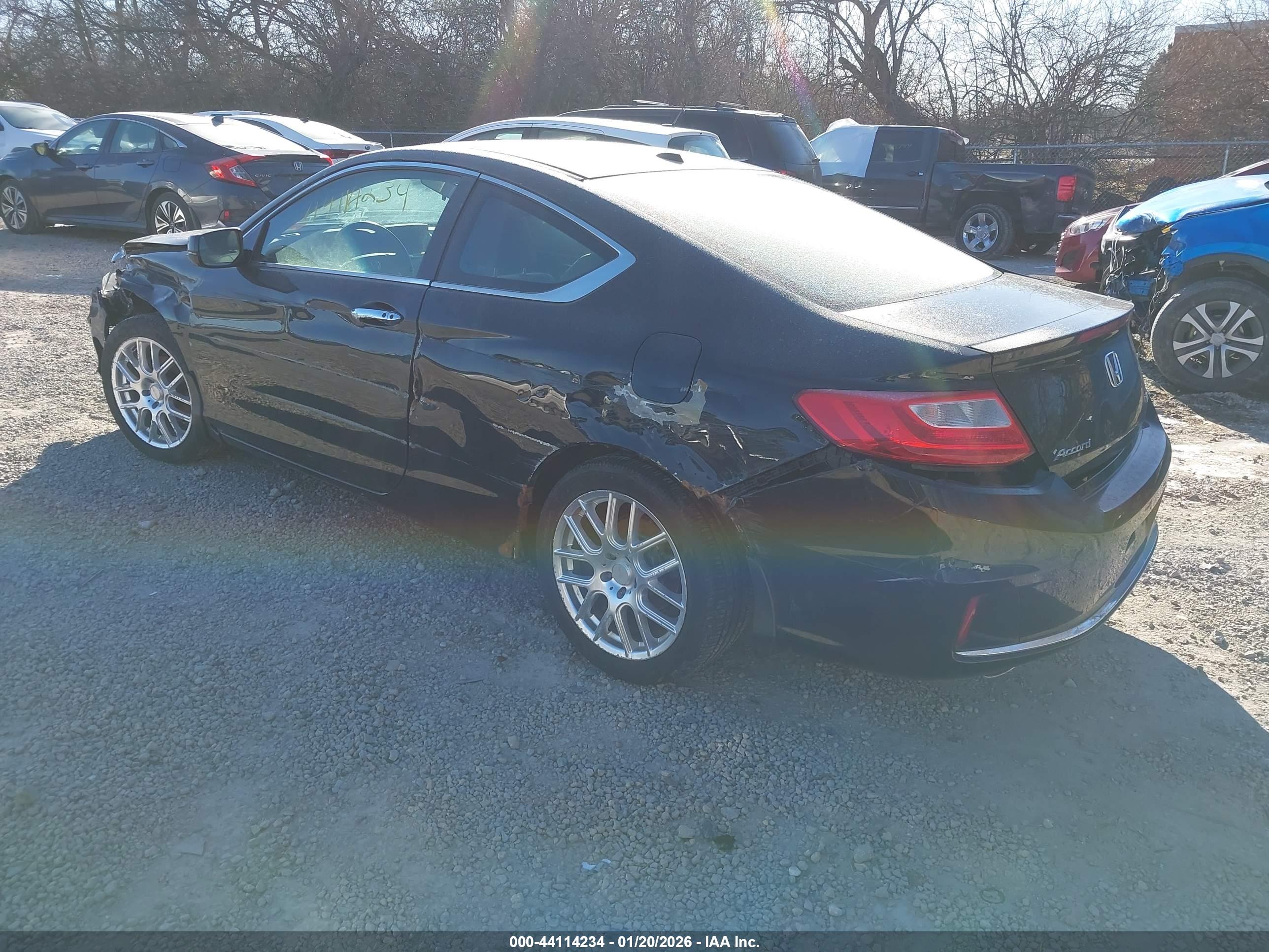HONDA ACCORD image 3
