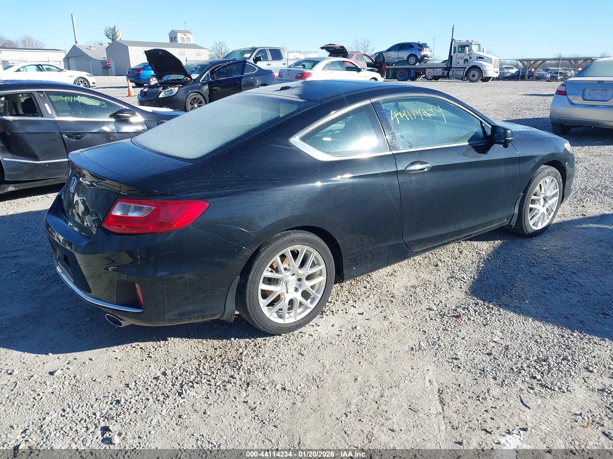 HONDA ACCORD image 4