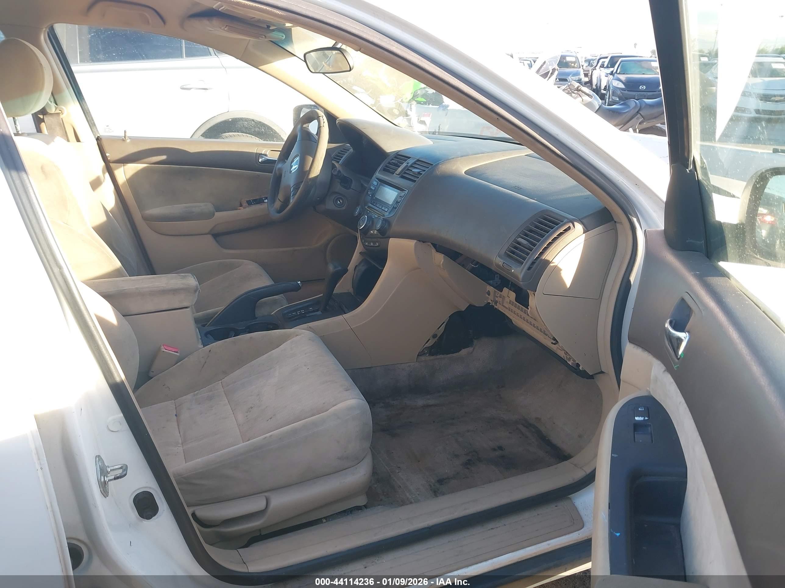 HONDA ACCORD image 5