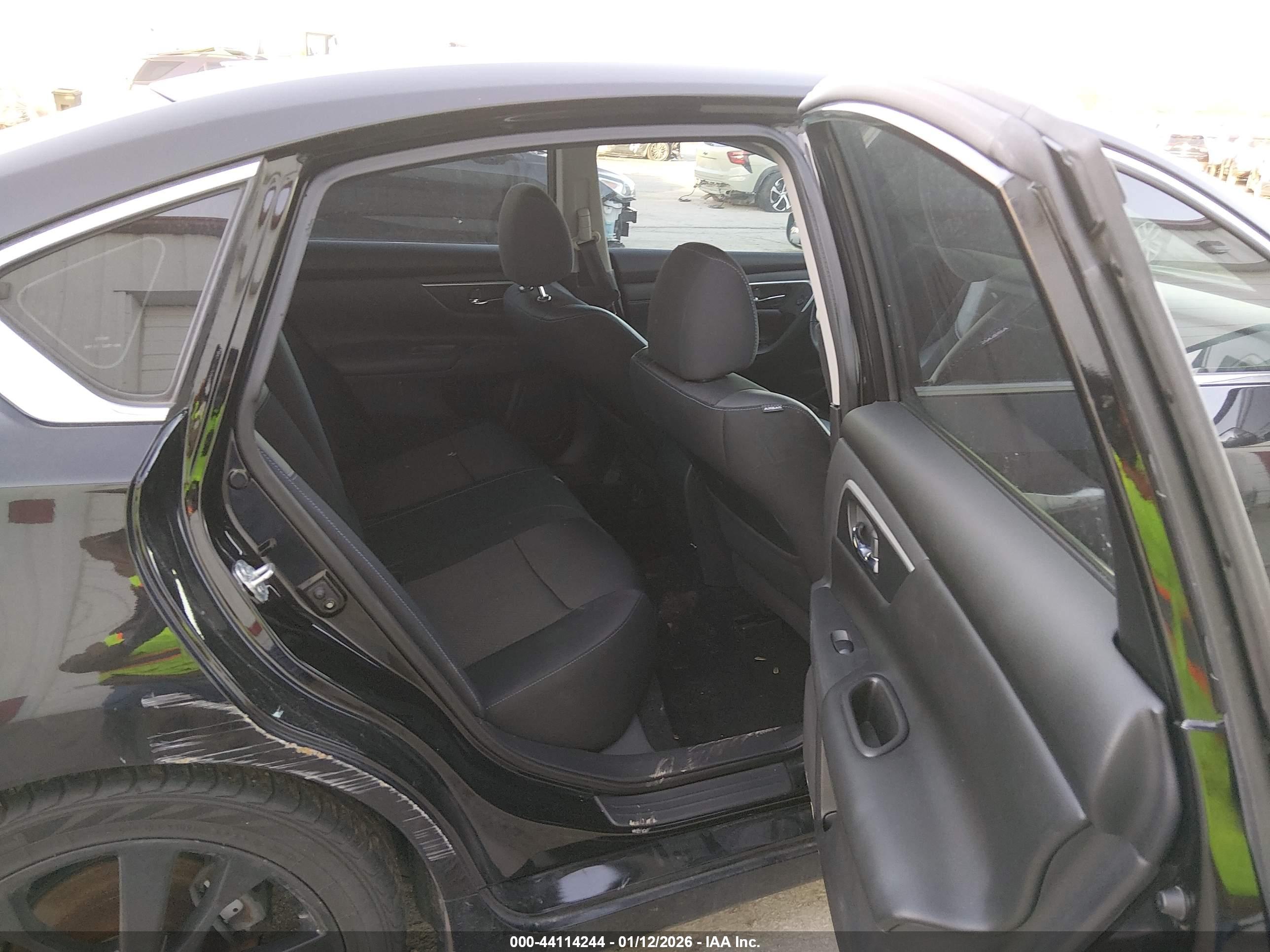 NISSAN ALTIMA image 8