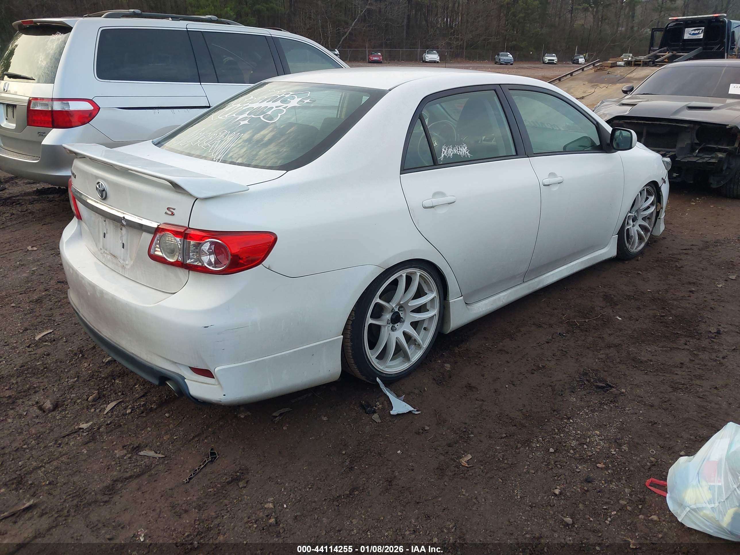 TOYOTA COROLLA image 4