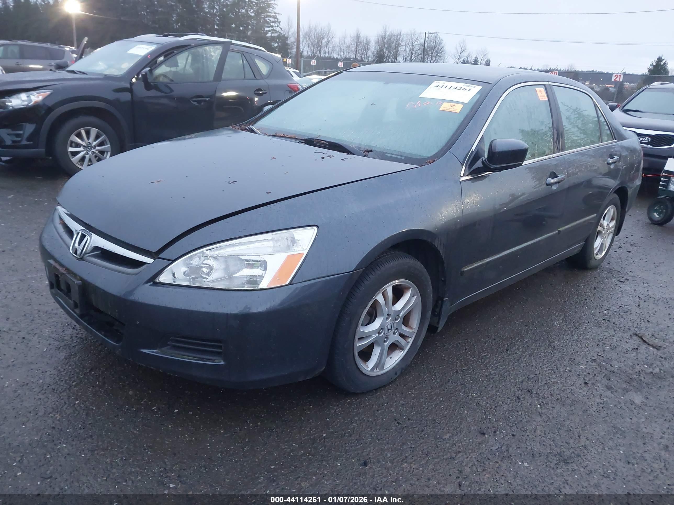 HONDA ACCORD image 2