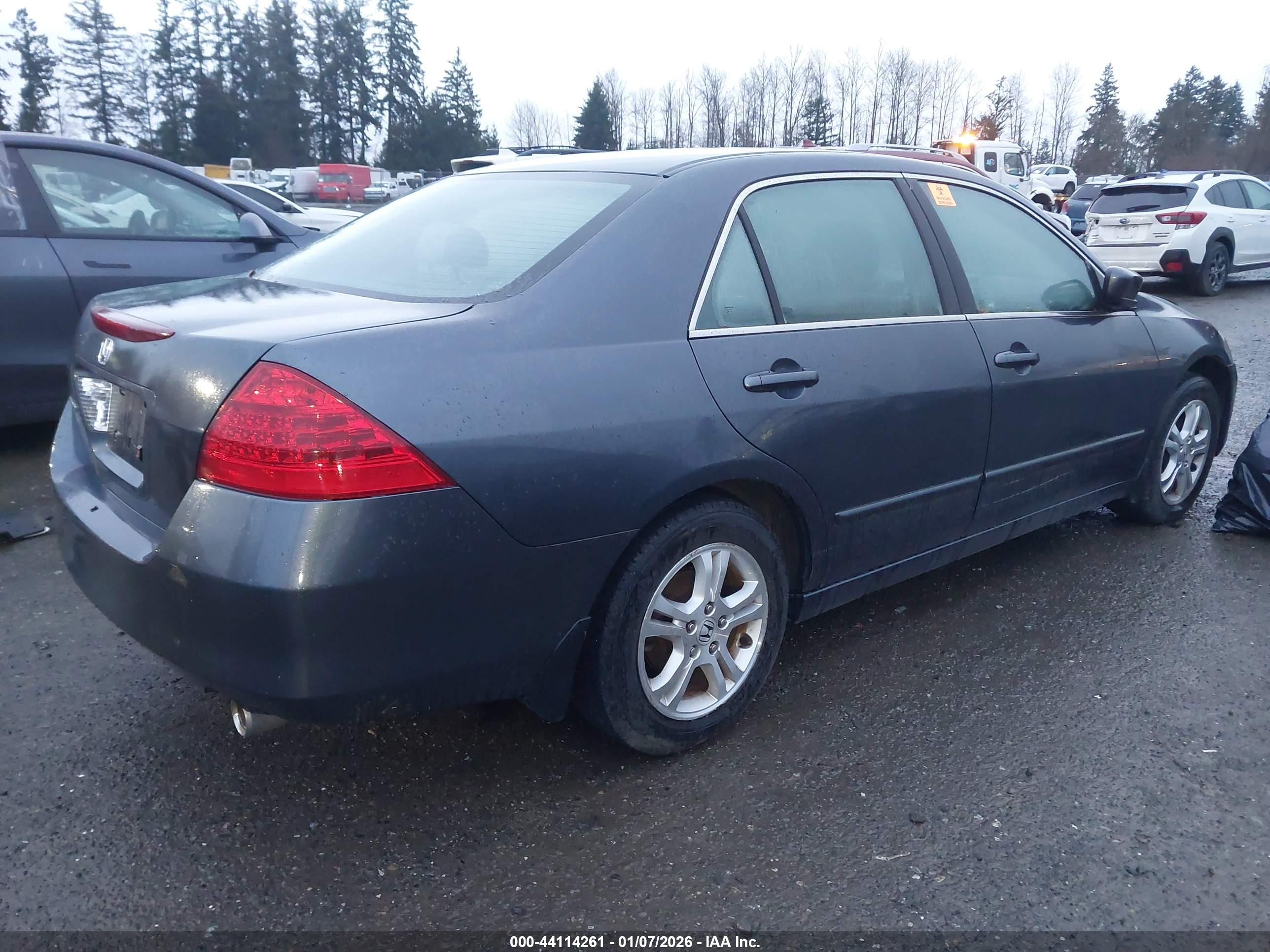 HONDA ACCORD image 4