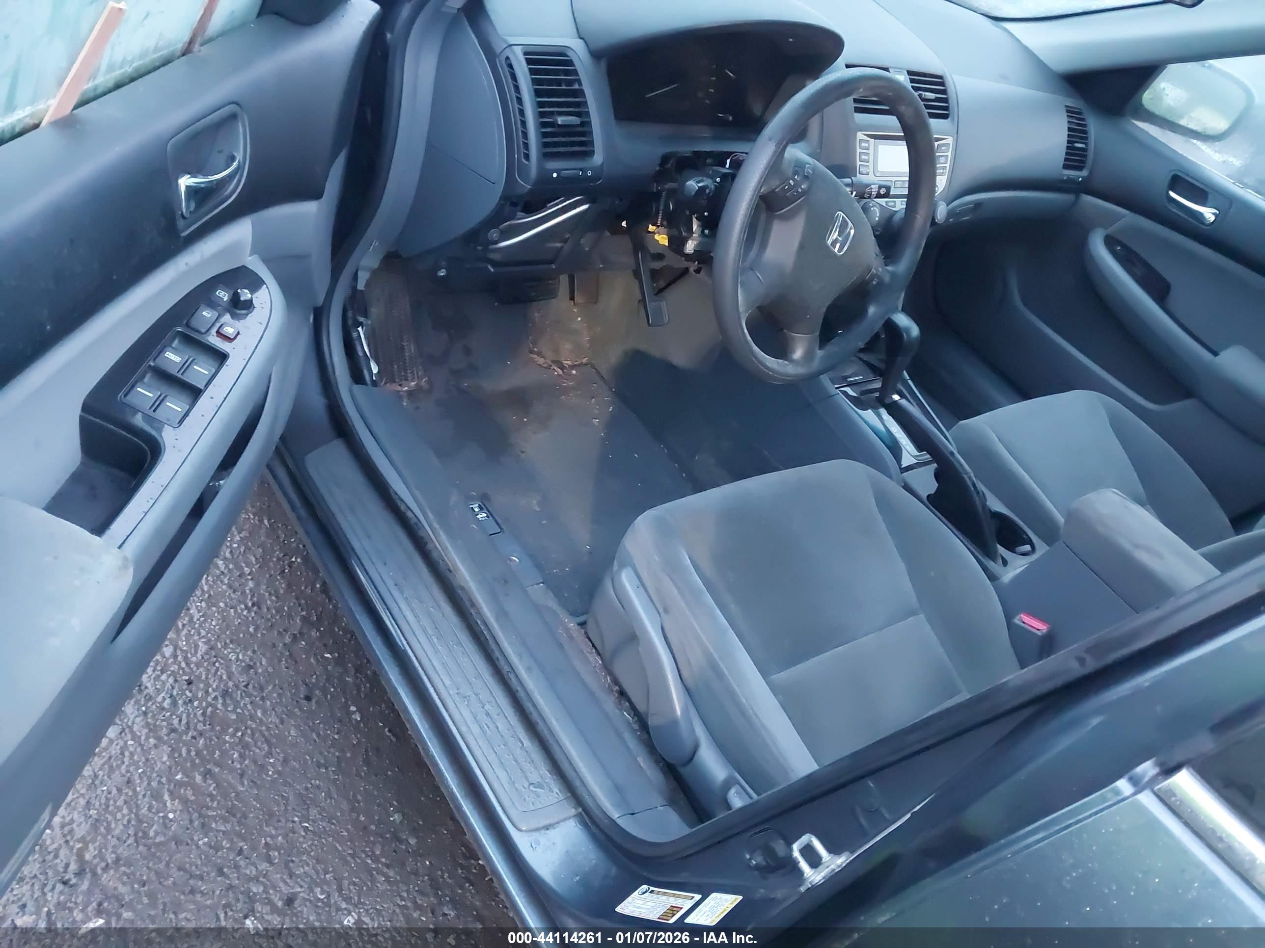 HONDA ACCORD image 6