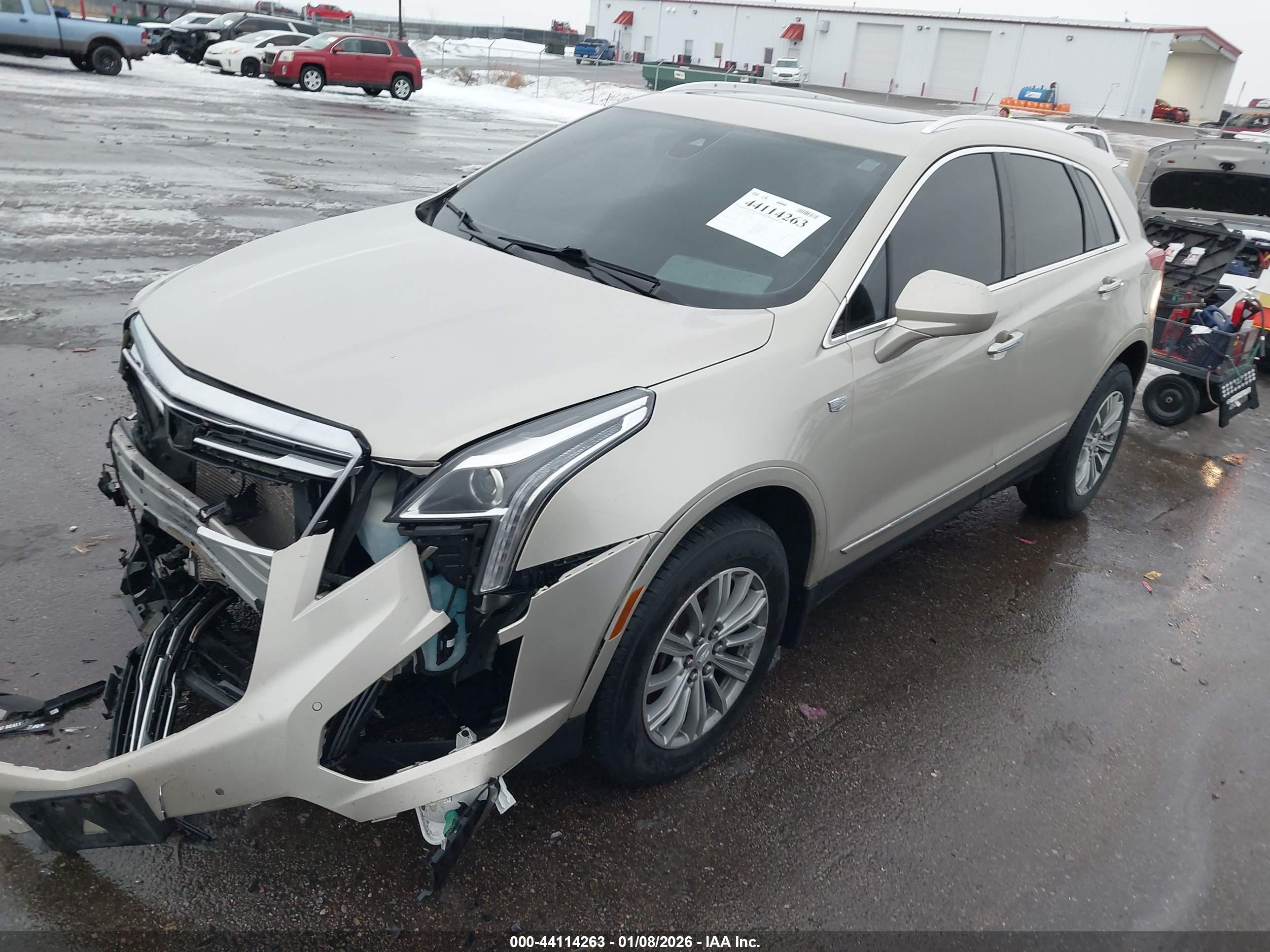 CADILLAC XT5 image 2