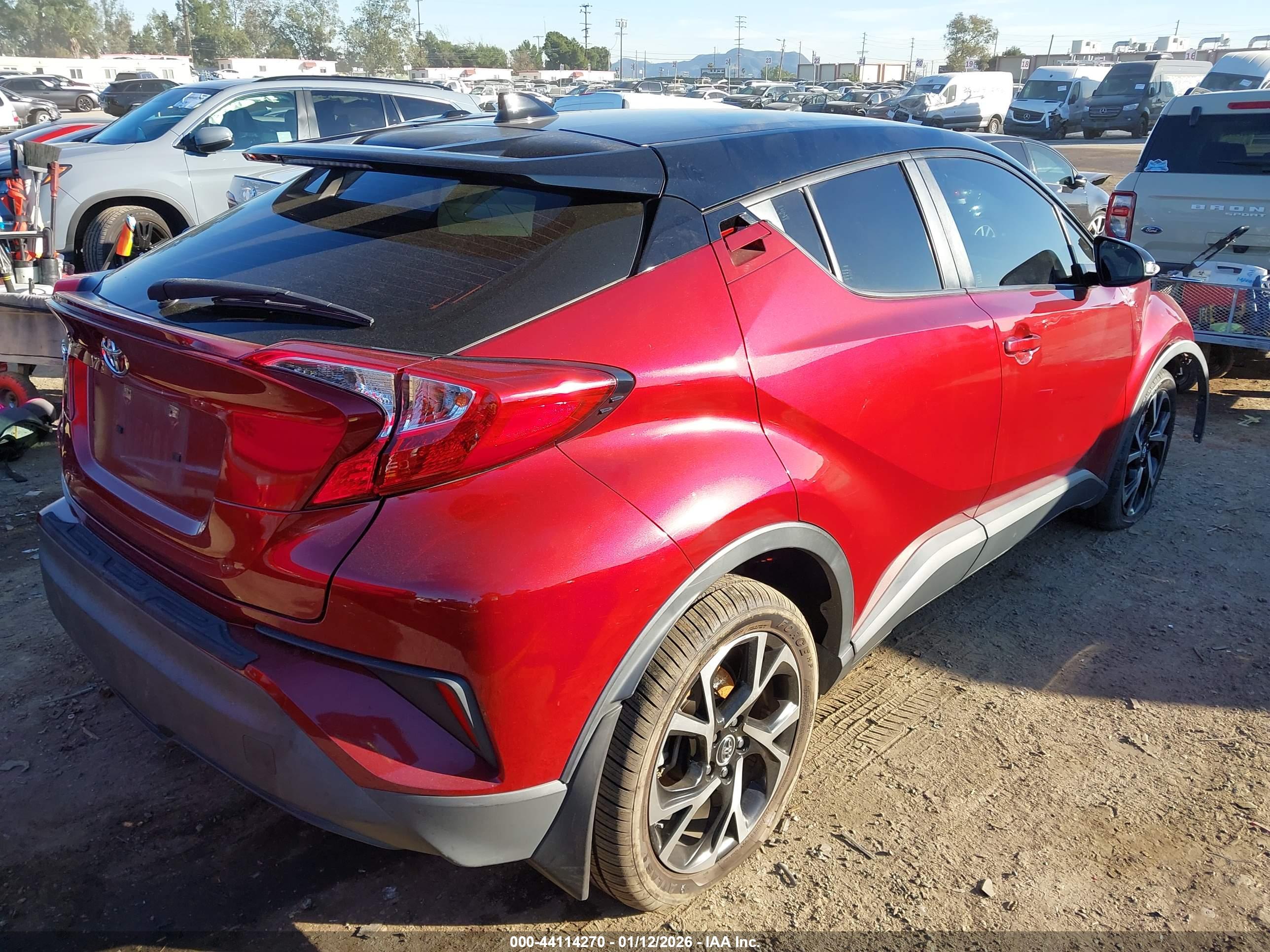 TOYOTA C-HR image 4