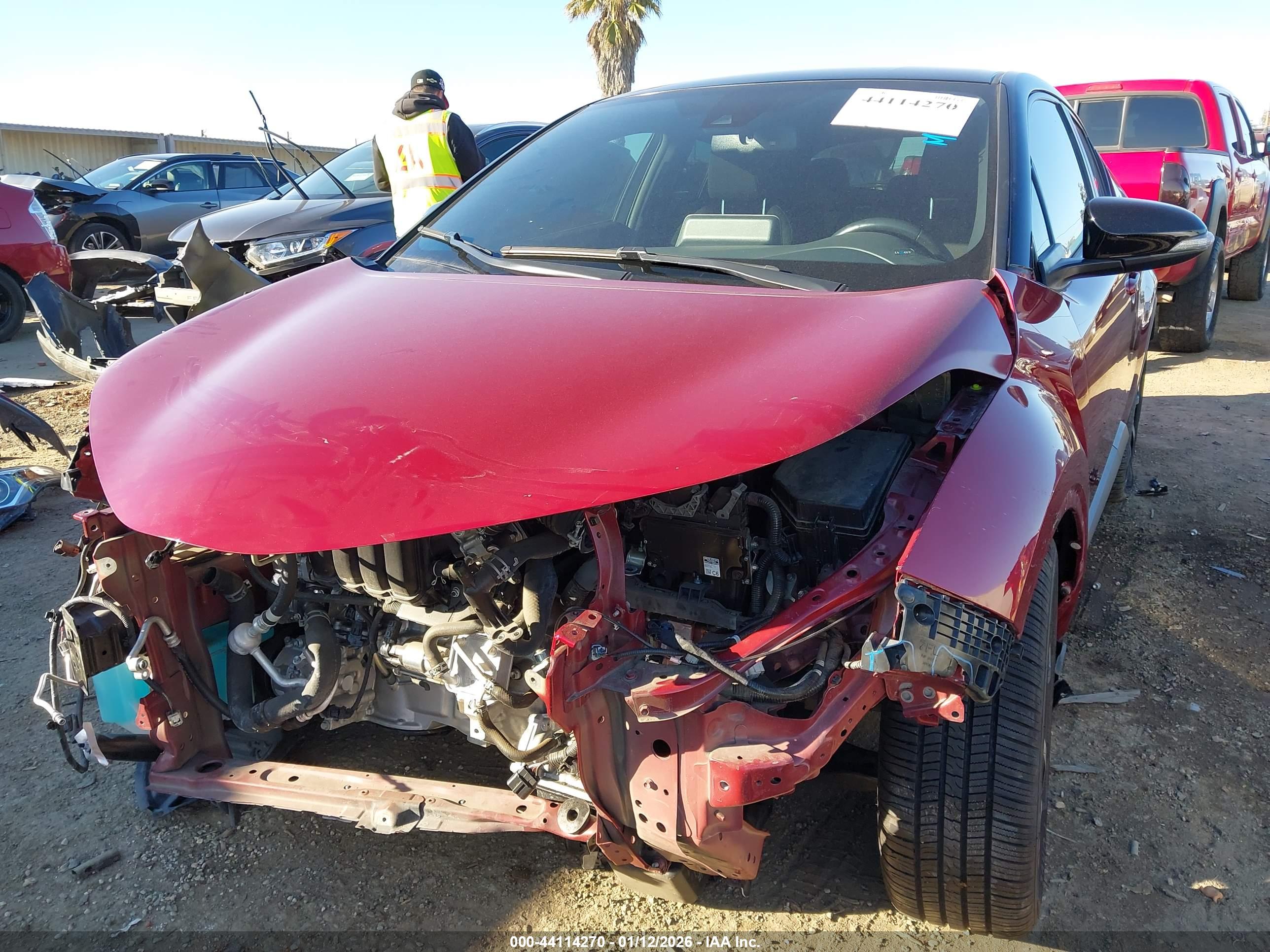 TOYOTA C-HR image 6