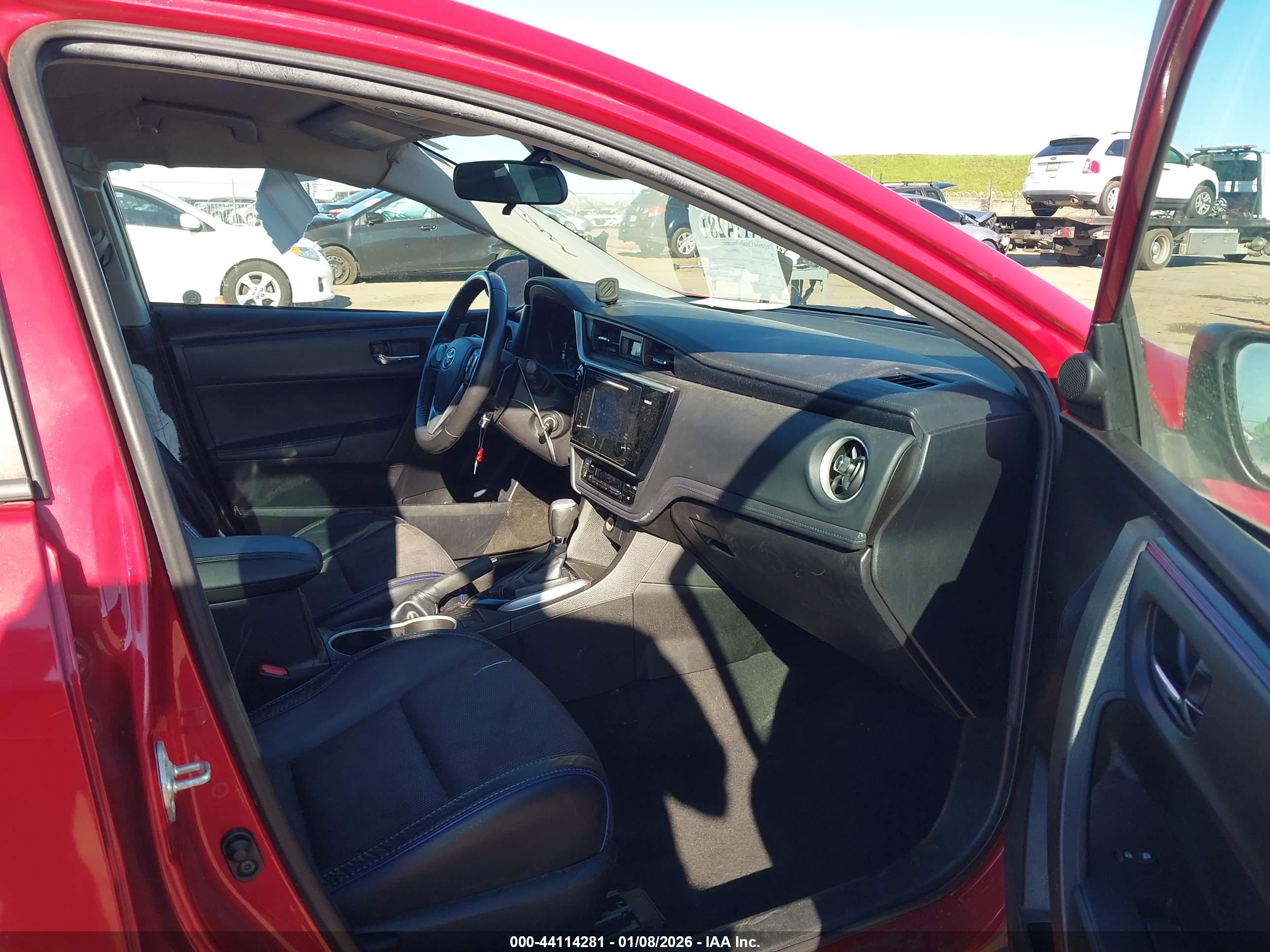 TOYOTA COROLLA image 5