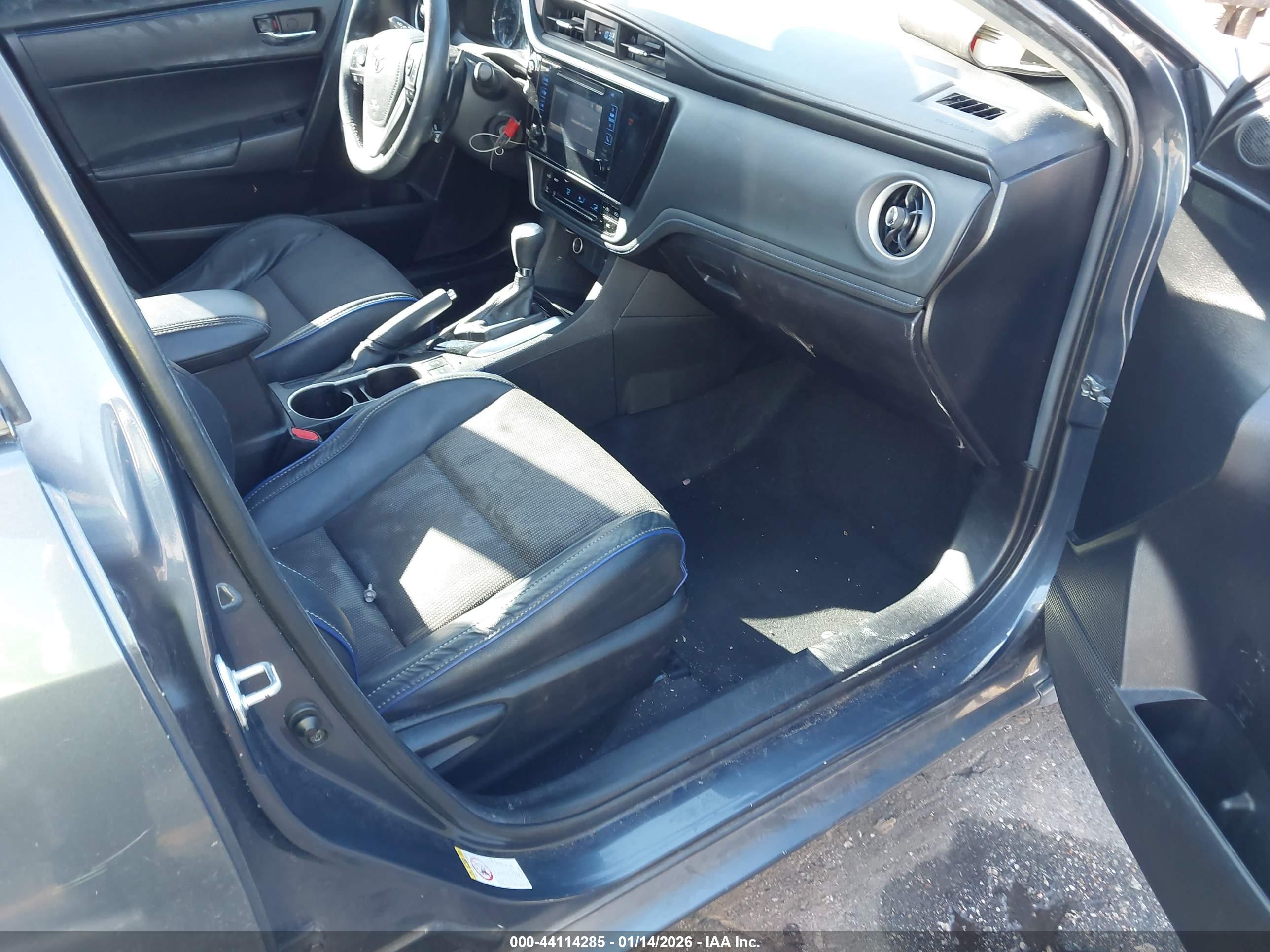 TOYOTA COROLLA image 5