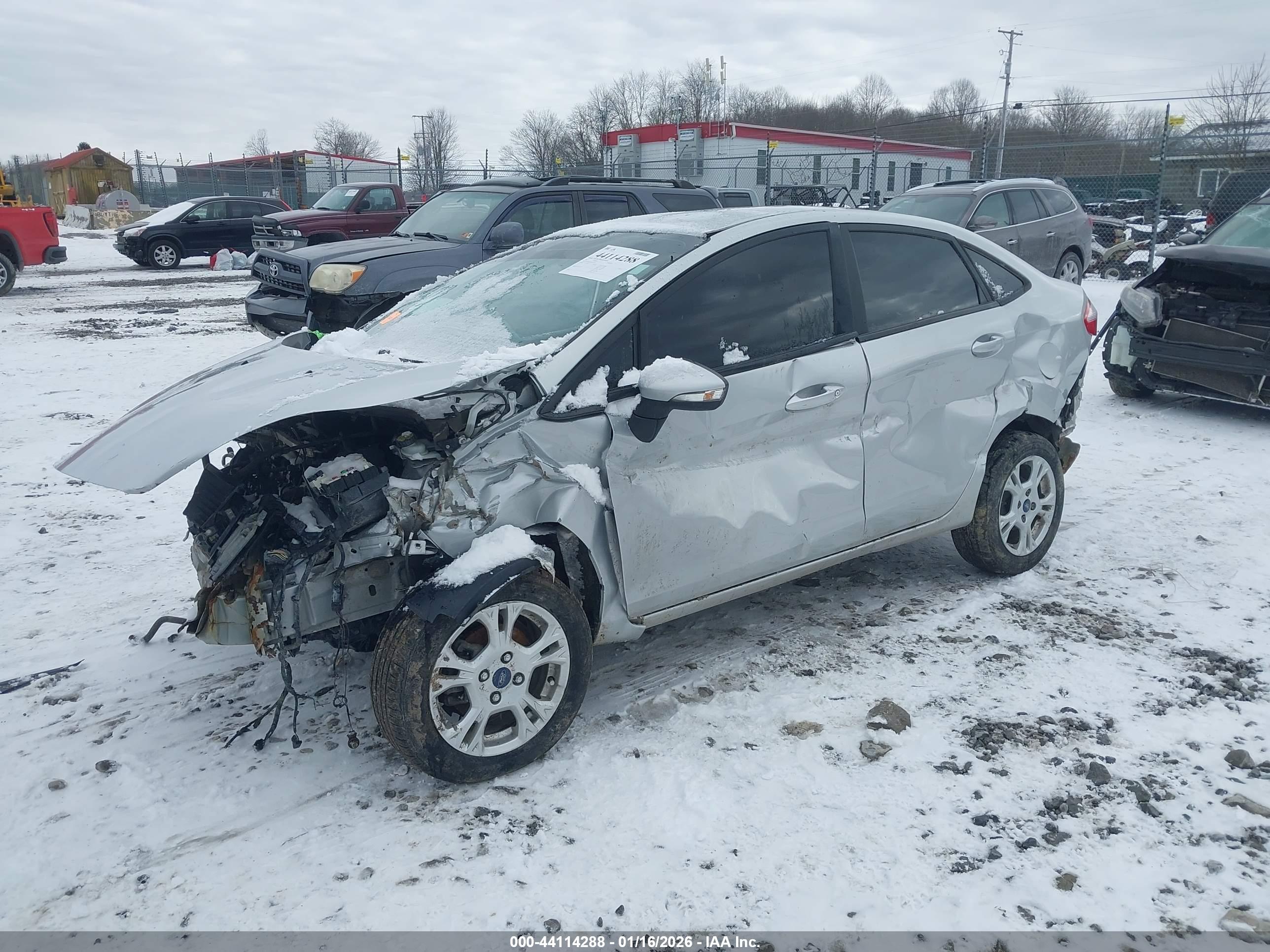 FORD FIESTA image 2
