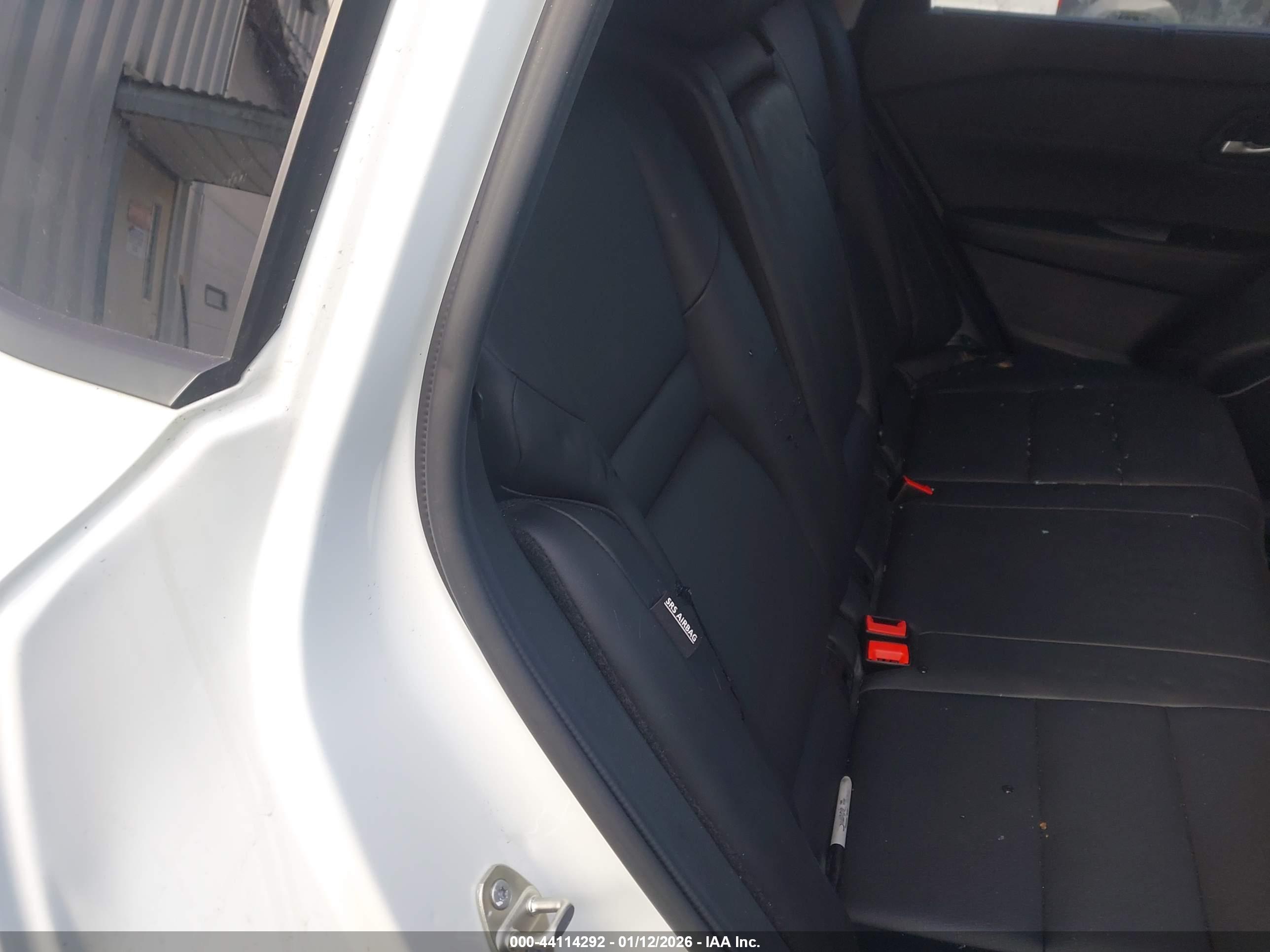 NISSAN ROGUE image 8