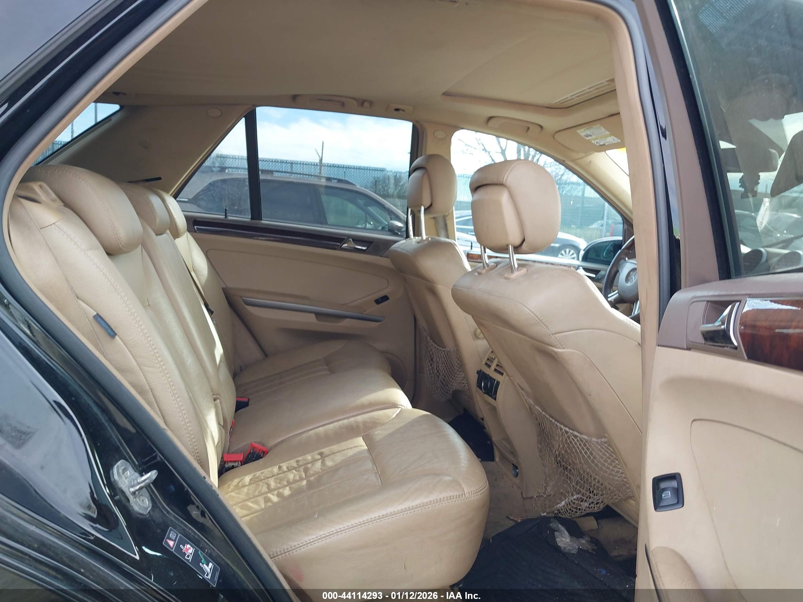 MERCEDES-BENZ ML image 8
