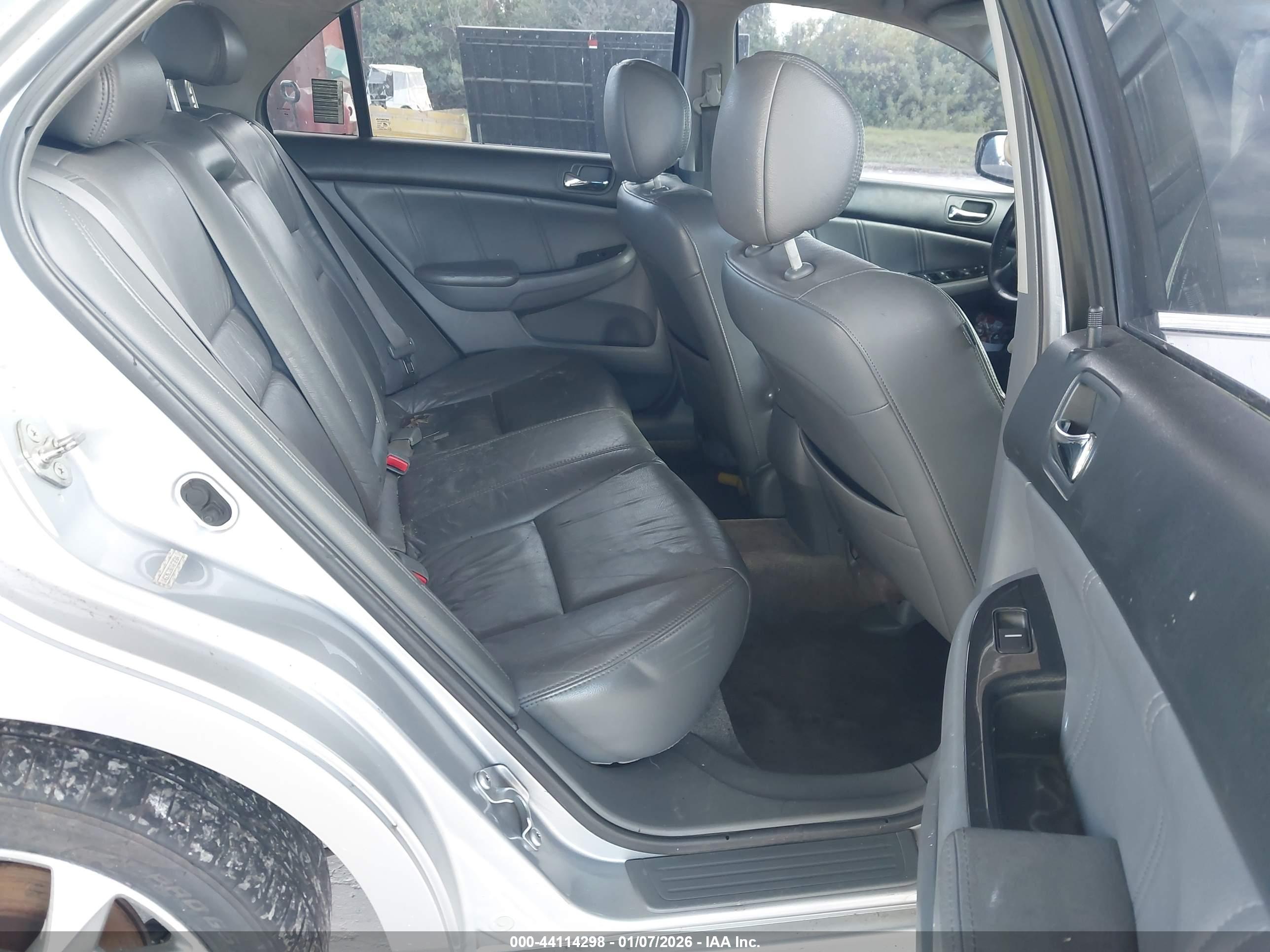 HONDA ACCORD image 8