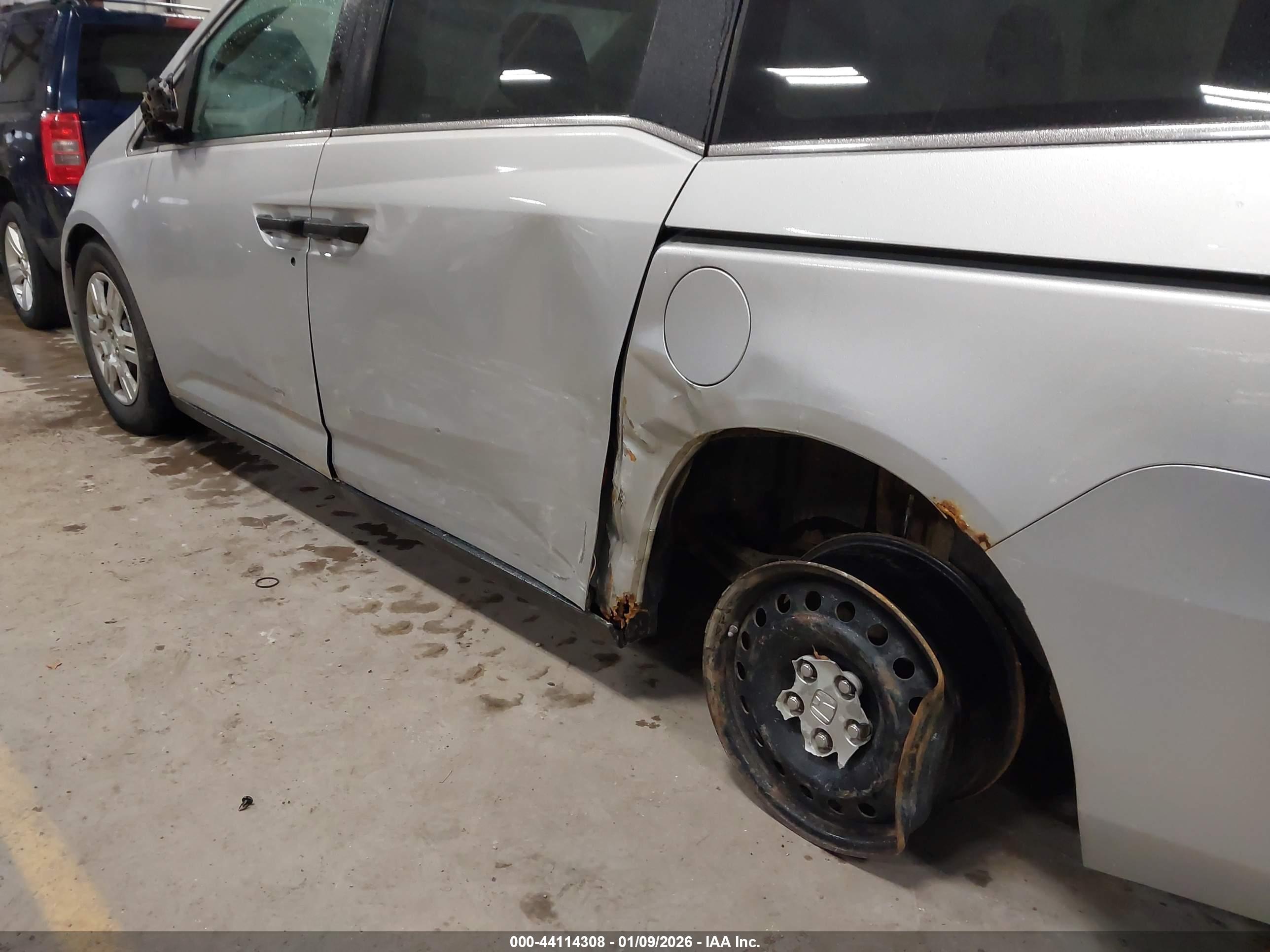 HONDA ODYSSEY image 6