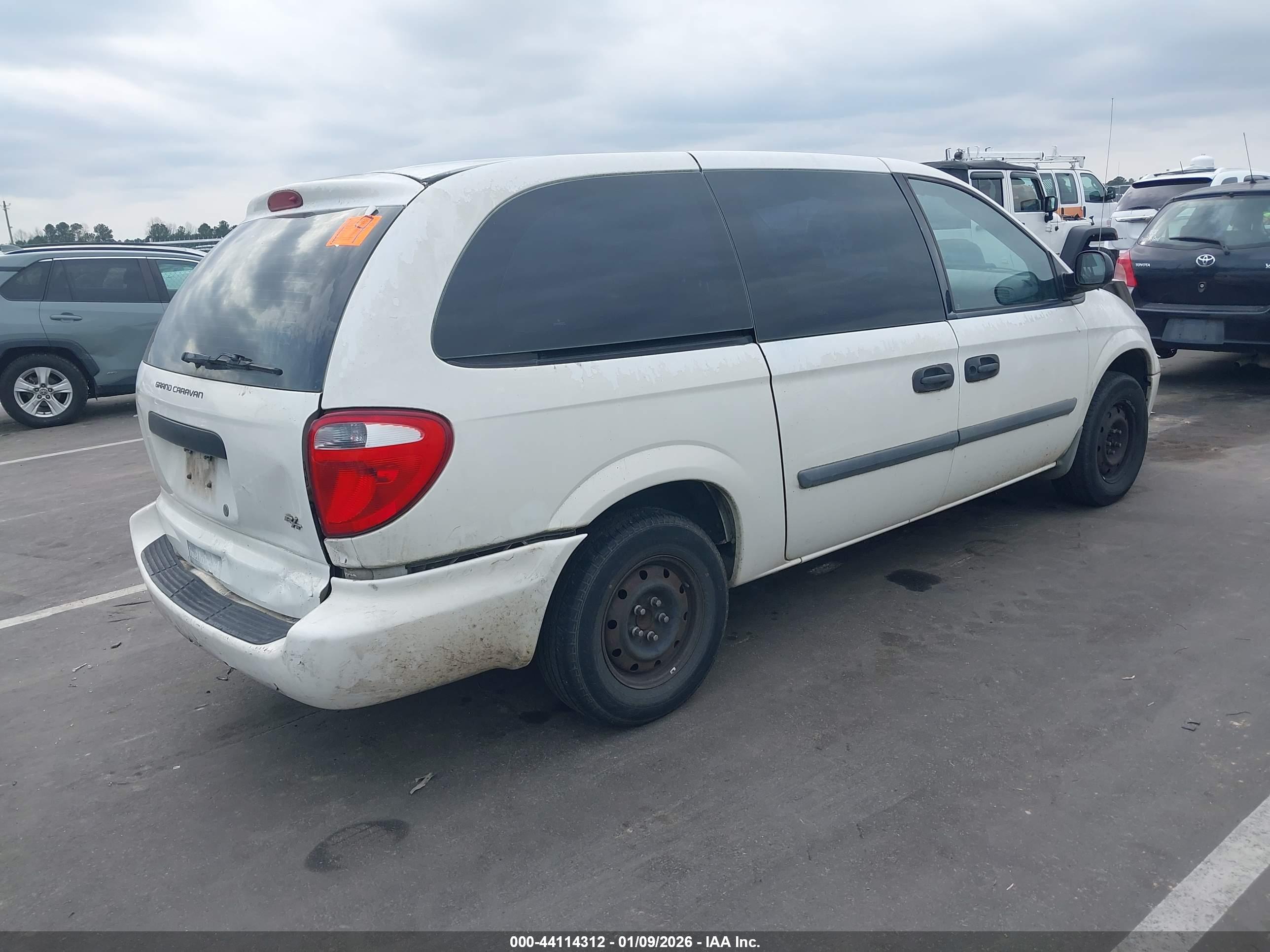 DODGE GRAND image 4