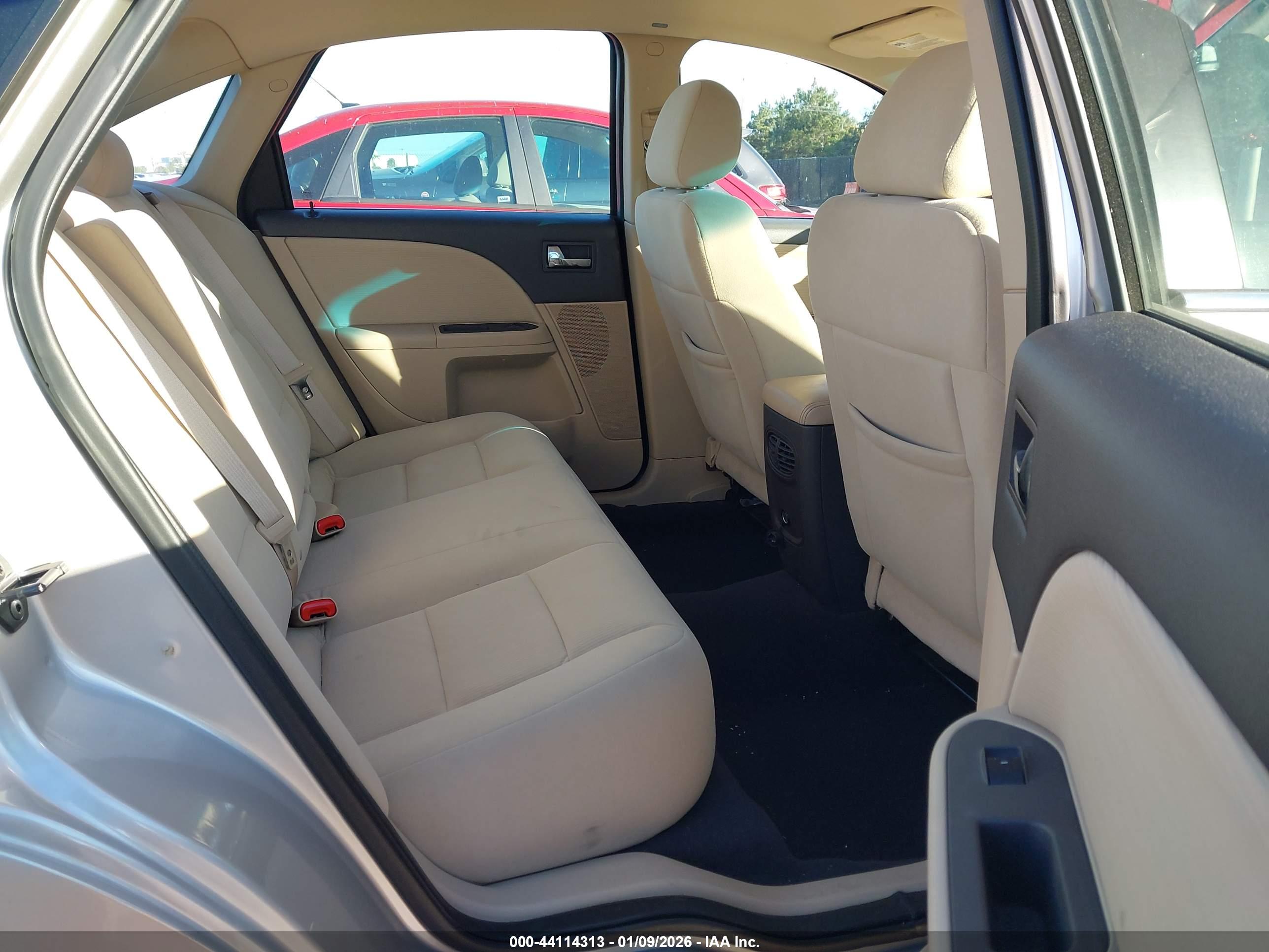 FORD TAURUS image 8